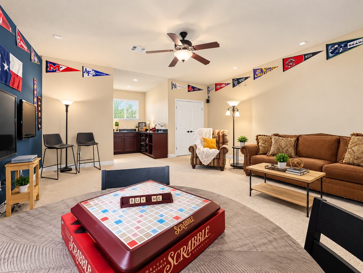 59 Tioga Place, Tomball, TX 77375 Set up a media area, game tables, or a comfortable lounge to make the most of this versatile upstairs retreat. Whether you need a place for the kids to hang out or a spot for friends to gather, this bonus space gives you options.