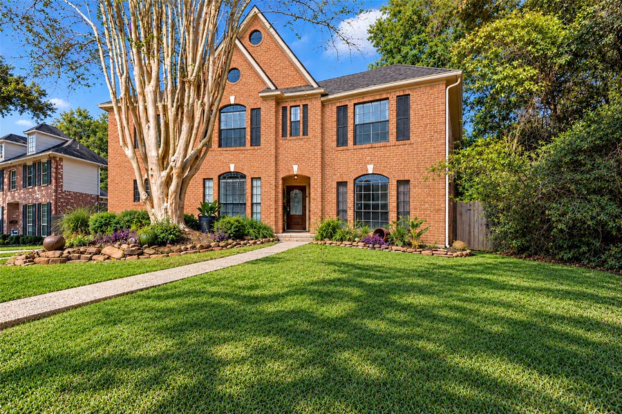 Property photo for 4811 Riverside Oaks Drive, Houston, TX