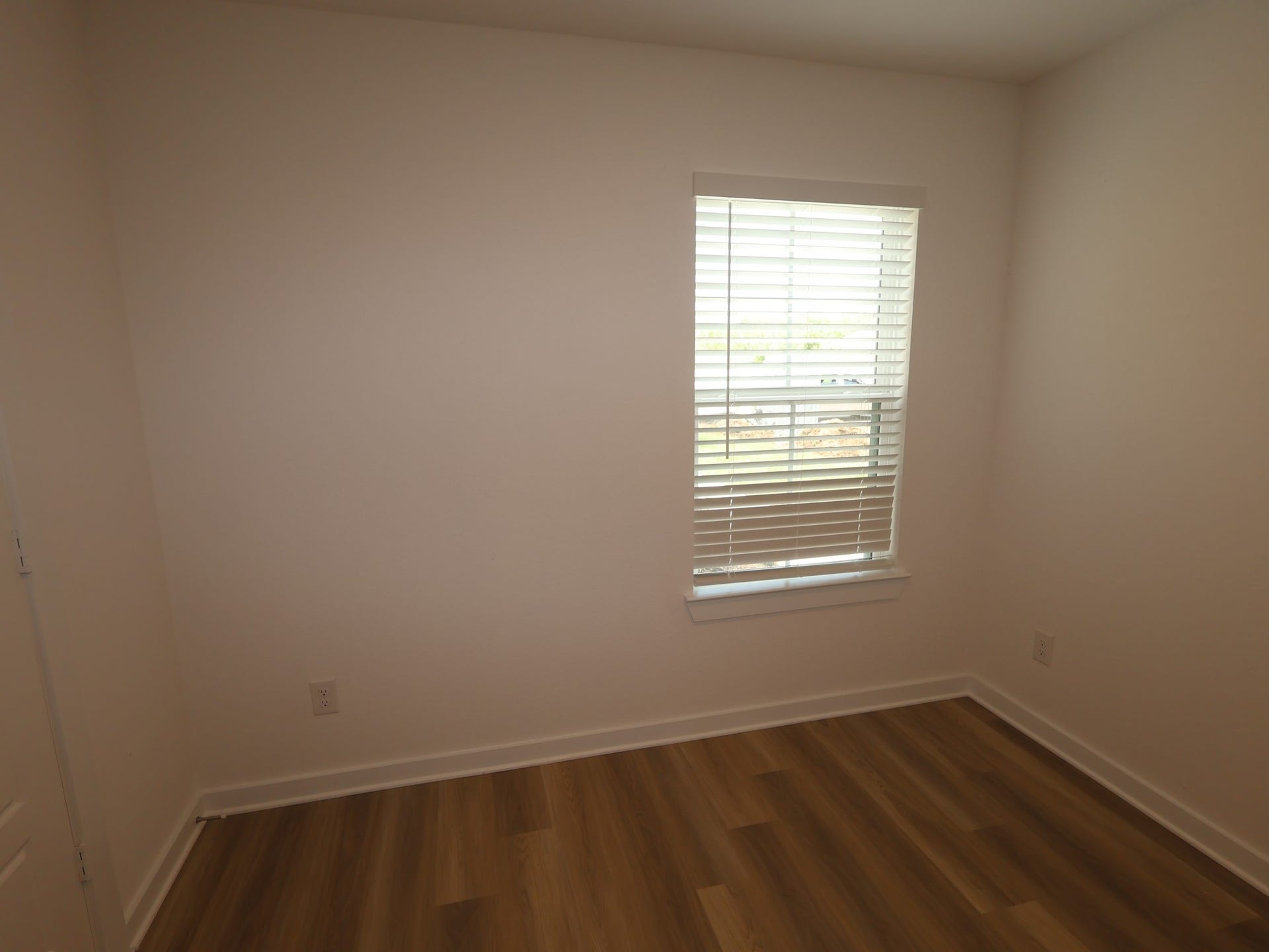 1058 Garnet Star Drive, La Marque, TX 77568 1058 Garnet Star Drive, La Marque, TX 77568