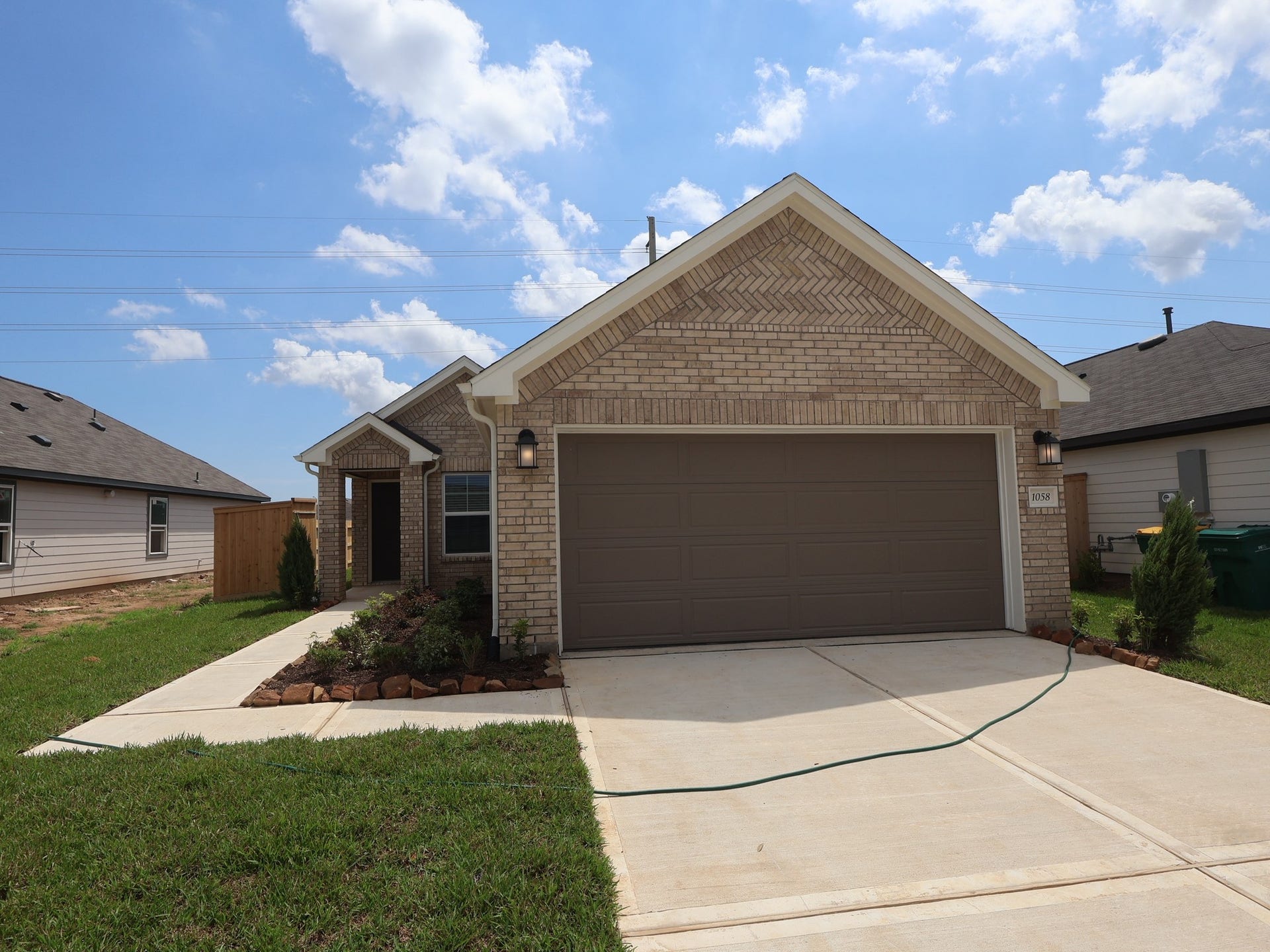 1058 Garnet Star Drive, La Marque, TX 77568 1058 Garnet Star Drive, La Marque, TX 77568
