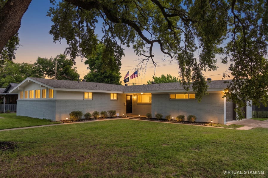 Property photo for 9202 Sunnywood Drive, Houston, TX