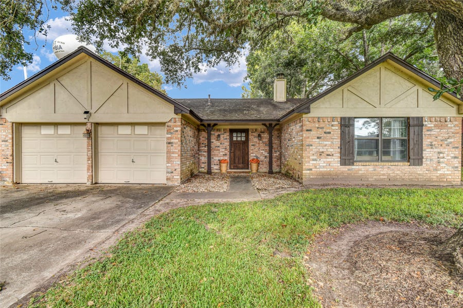 Property photo for 1307 Rev Swinney Street, West Columbia, TX