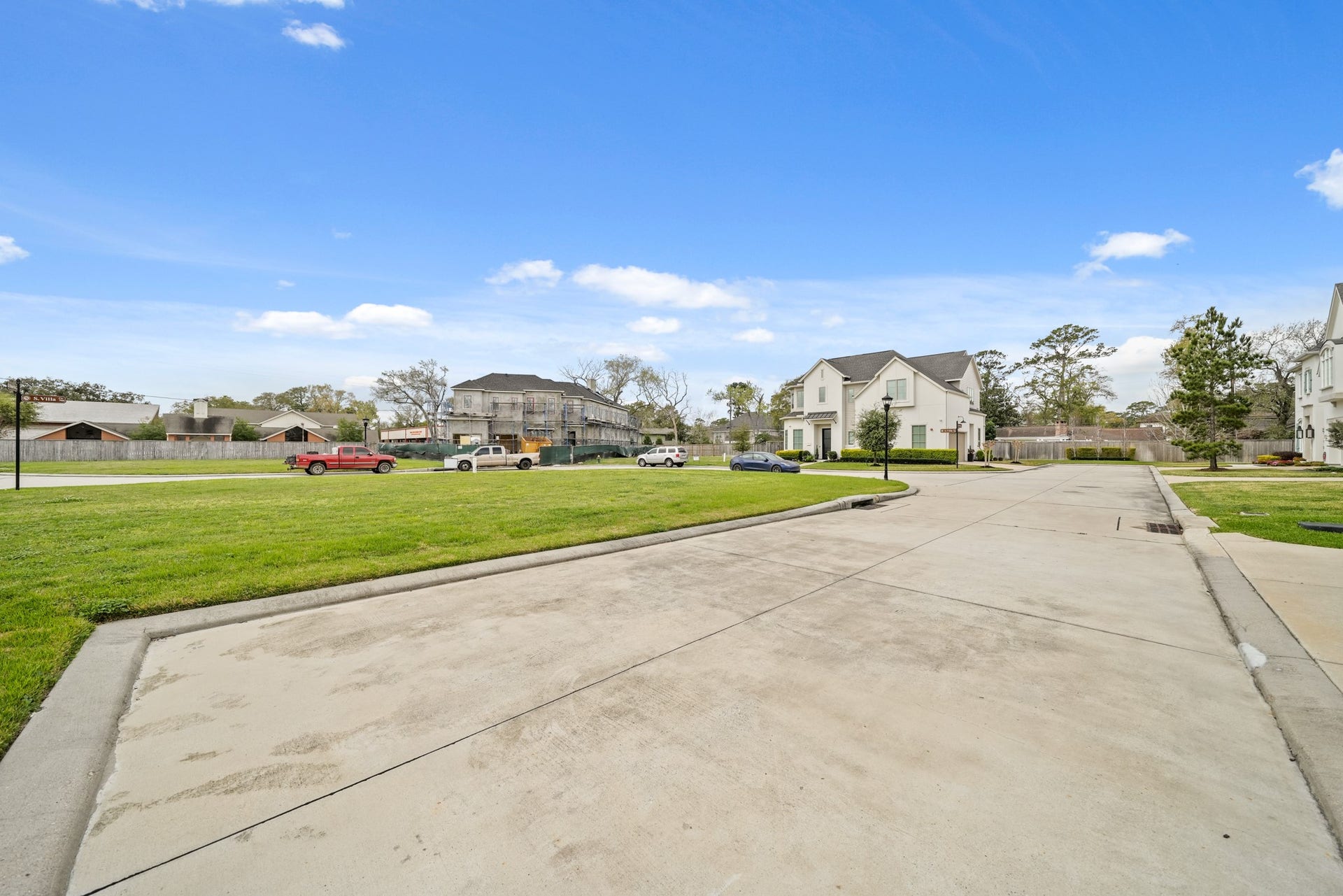 7903 S Villa Circle, Hilshire Village, TX 77055 7903 S Villa Circle, Hilshire Village, TX 77055