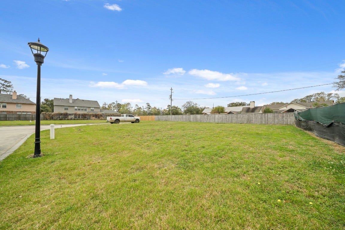 7903 S Villa Circle, Hilshire Village, TX 77055 7903 S Villa Circle, Hilshire Village, TX 77055