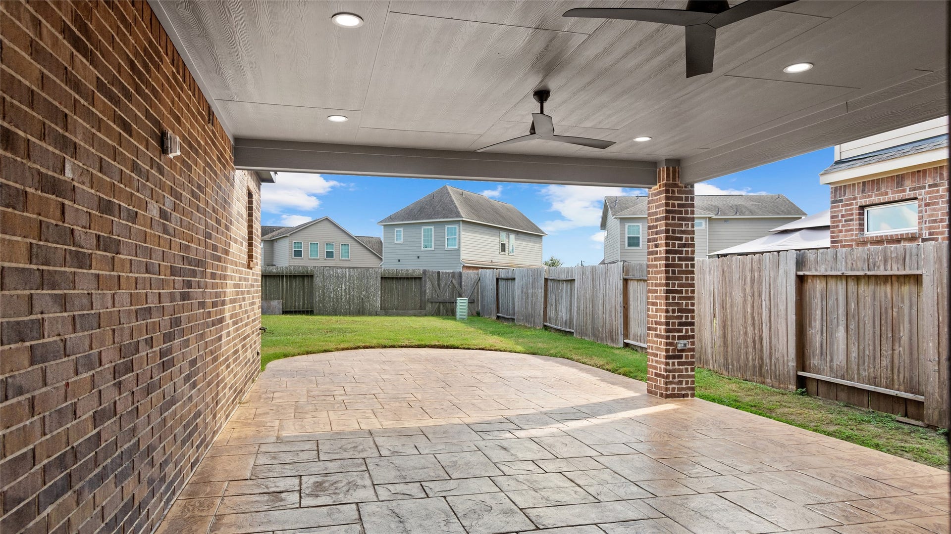3221 Pepper Stone Court, League City, TX 77539 3221 Pepper Stone Court, League City, TX 77539