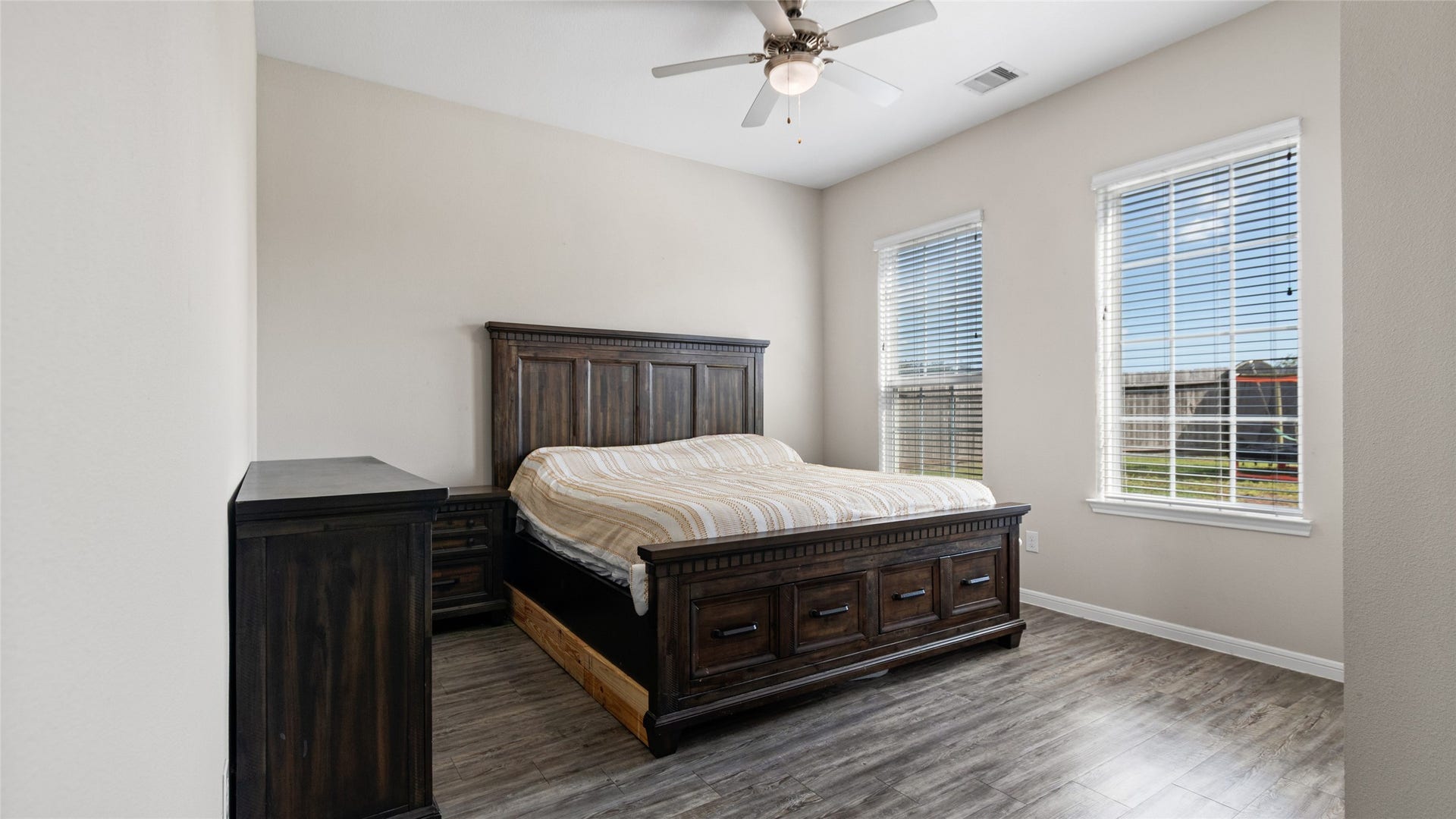3221 Pepper Stone Court, League City, TX 77539 3221 Pepper Stone Court, League City, TX 77539