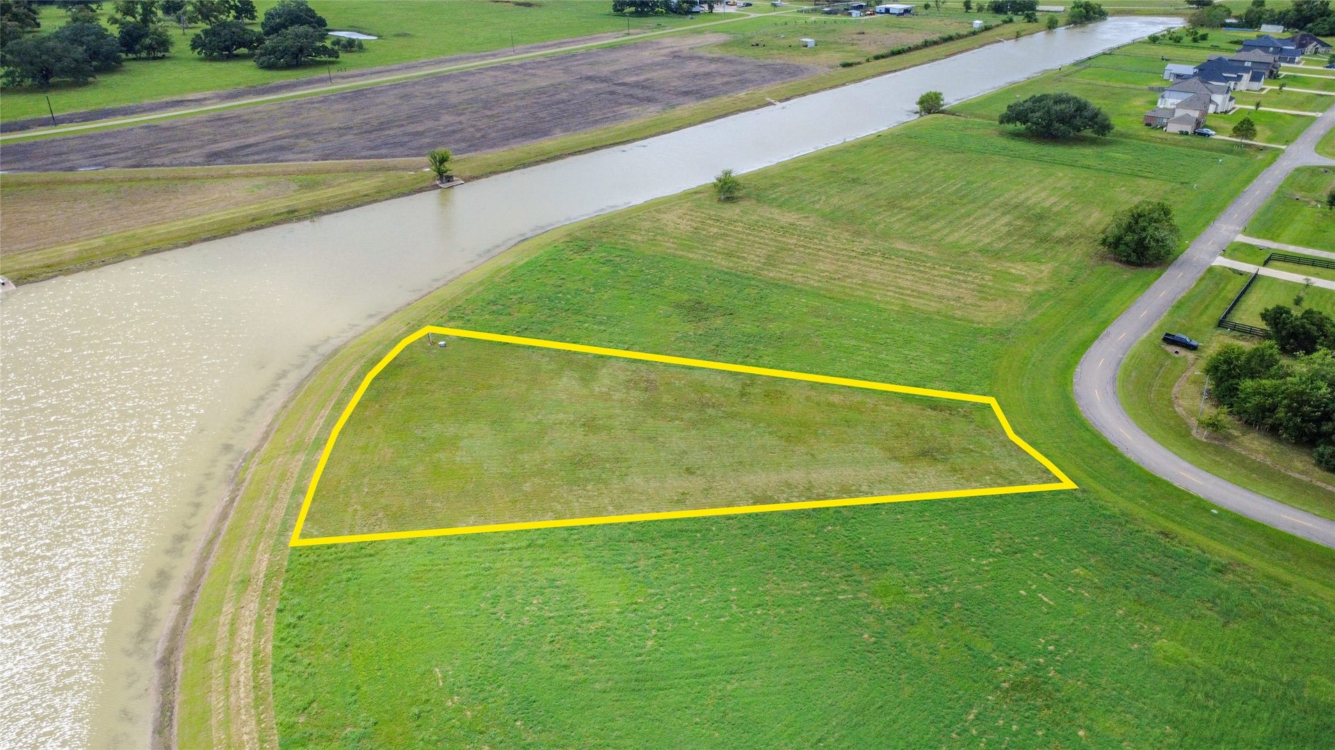 1302 Lakeland Circle, Rosharon, TX 77583 1302 Lakeland Circle, Rosharon, TX 77583