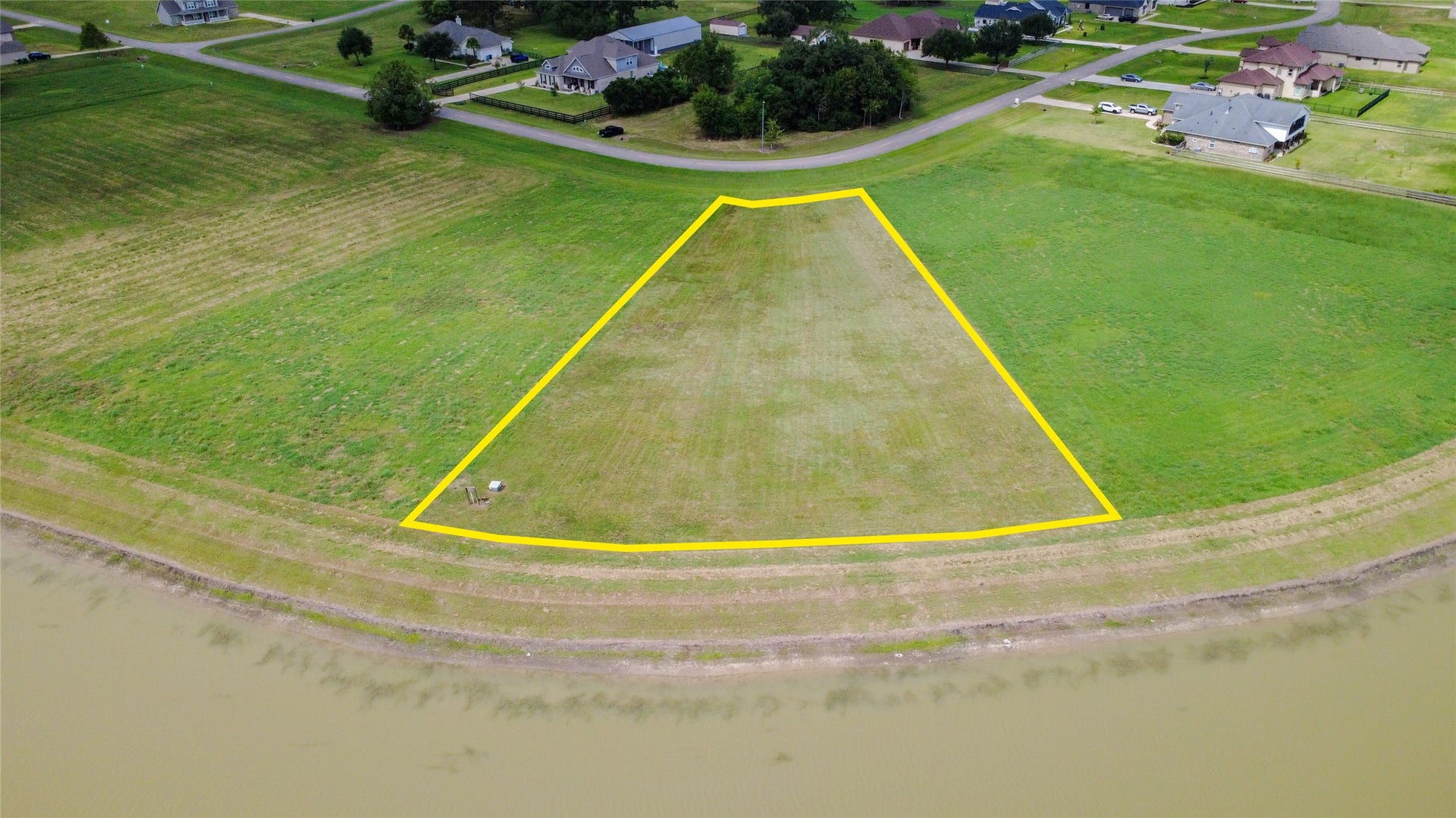 1302 Lakeland Circle, Rosharon, TX 77583 1302 Lakeland Circle, Rosharon, TX 77583
