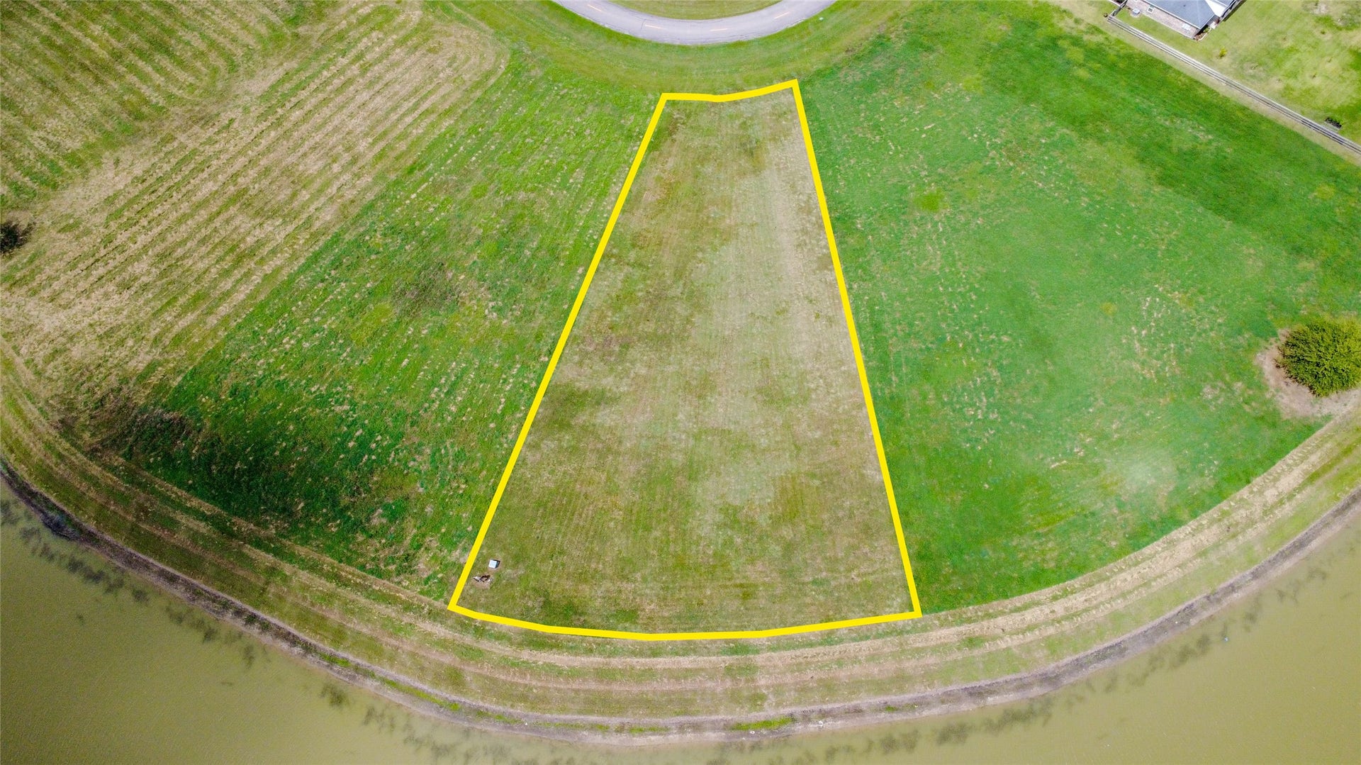 1302 Lakeland Circle, Rosharon, TX 77583 1302 Lakeland Circle, Rosharon, TX 77583