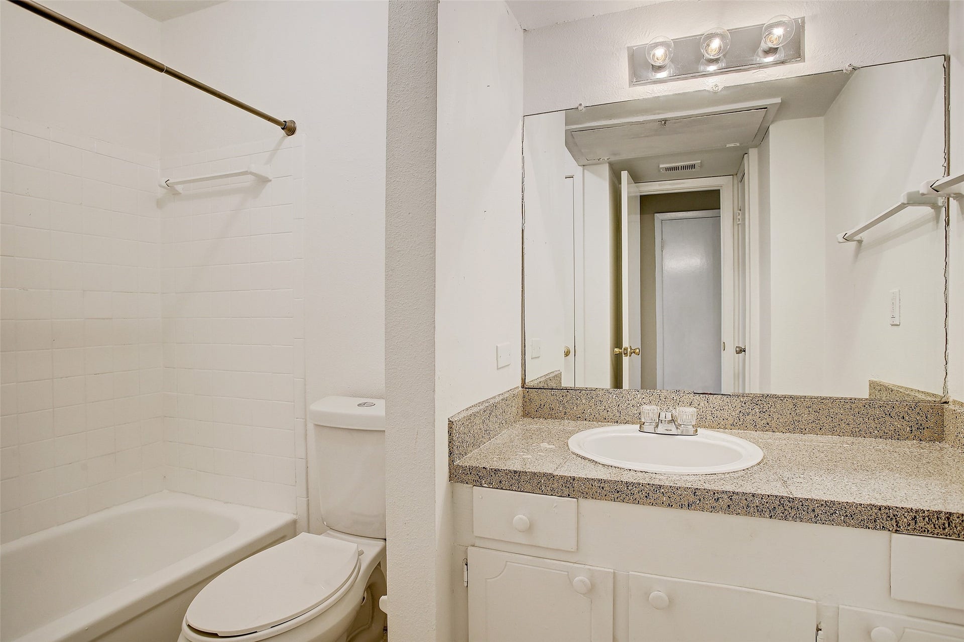 513 Ridge Street, #12, Houston, TX 77009 513 Ridge Street, #12, Houston, TX 77009
