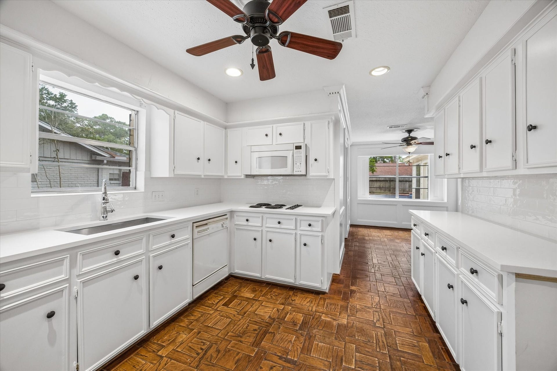 2007 Laurel Hill Drive, Kingwood, TX 77339