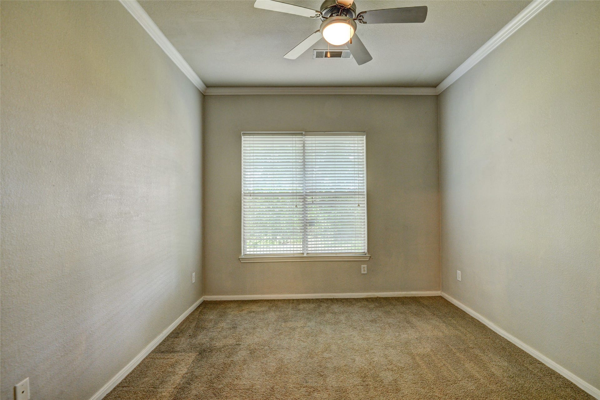 1441 East Street, #107, Houston, TX 77007