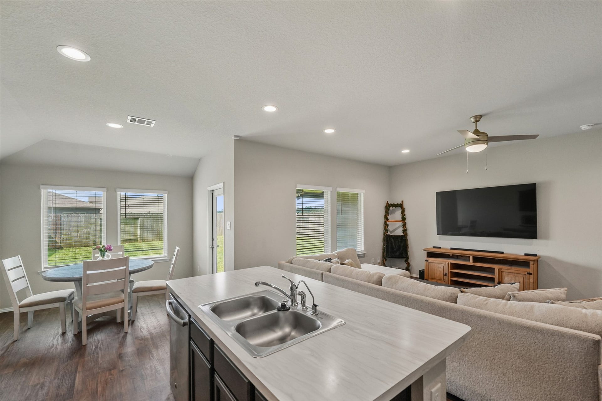21106 Waze Lewis Drive, New Caney, TX 77357 21106 Waze Lewis Drive, New Caney, TX 77357