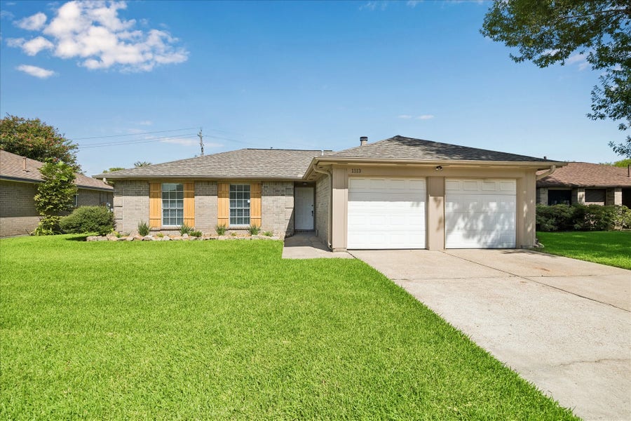Property photo for 1113 Canyon Springs Drive, La Porte, TX