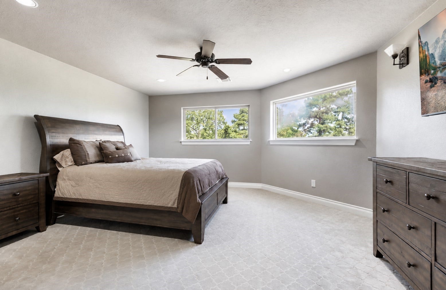 7930 Spring Village Drive, Spring, TX 77389 Upstairs game room being used as a bedroom.