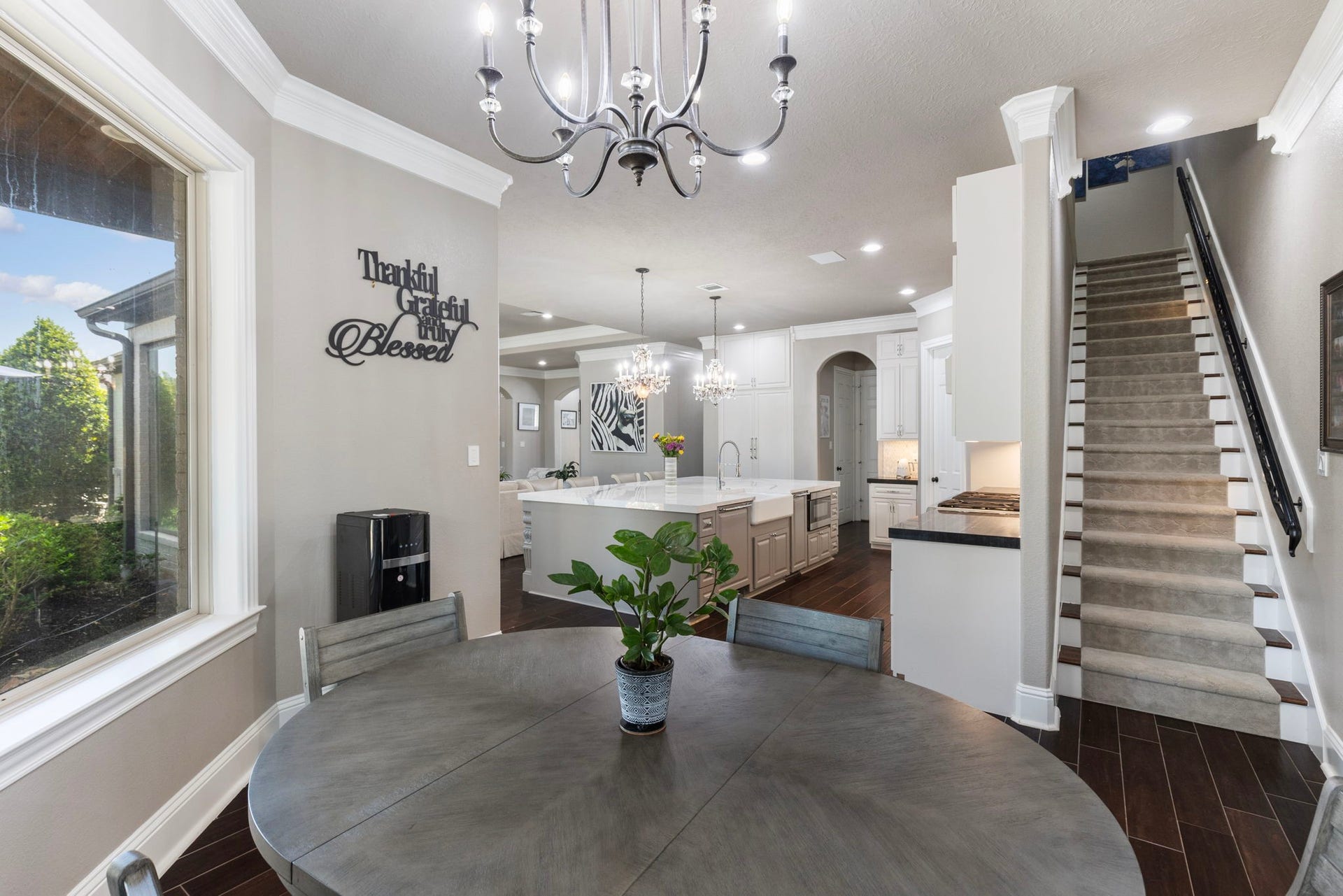 7930 Spring Village Drive, Spring, TX 77389 Breakfast area is open to kitchen.