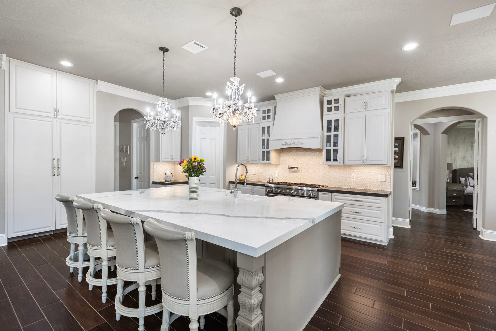 7930 Spring Village Drive, Spring, TX 77389 The kitchen is open to living area making it ideal for entertaining.