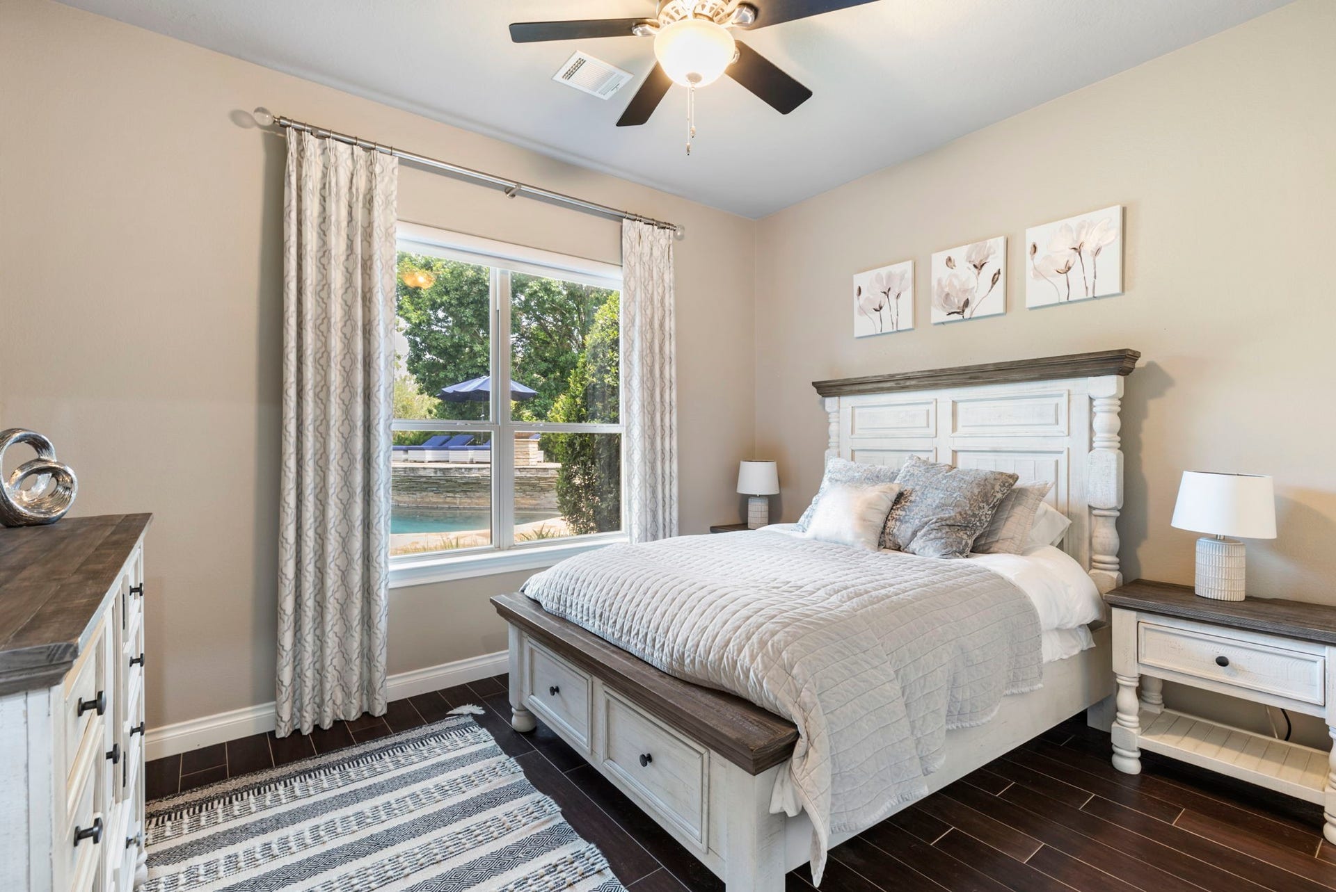 7930 Spring Village Drive, Spring, TX 77389 Large secondary bedroom.