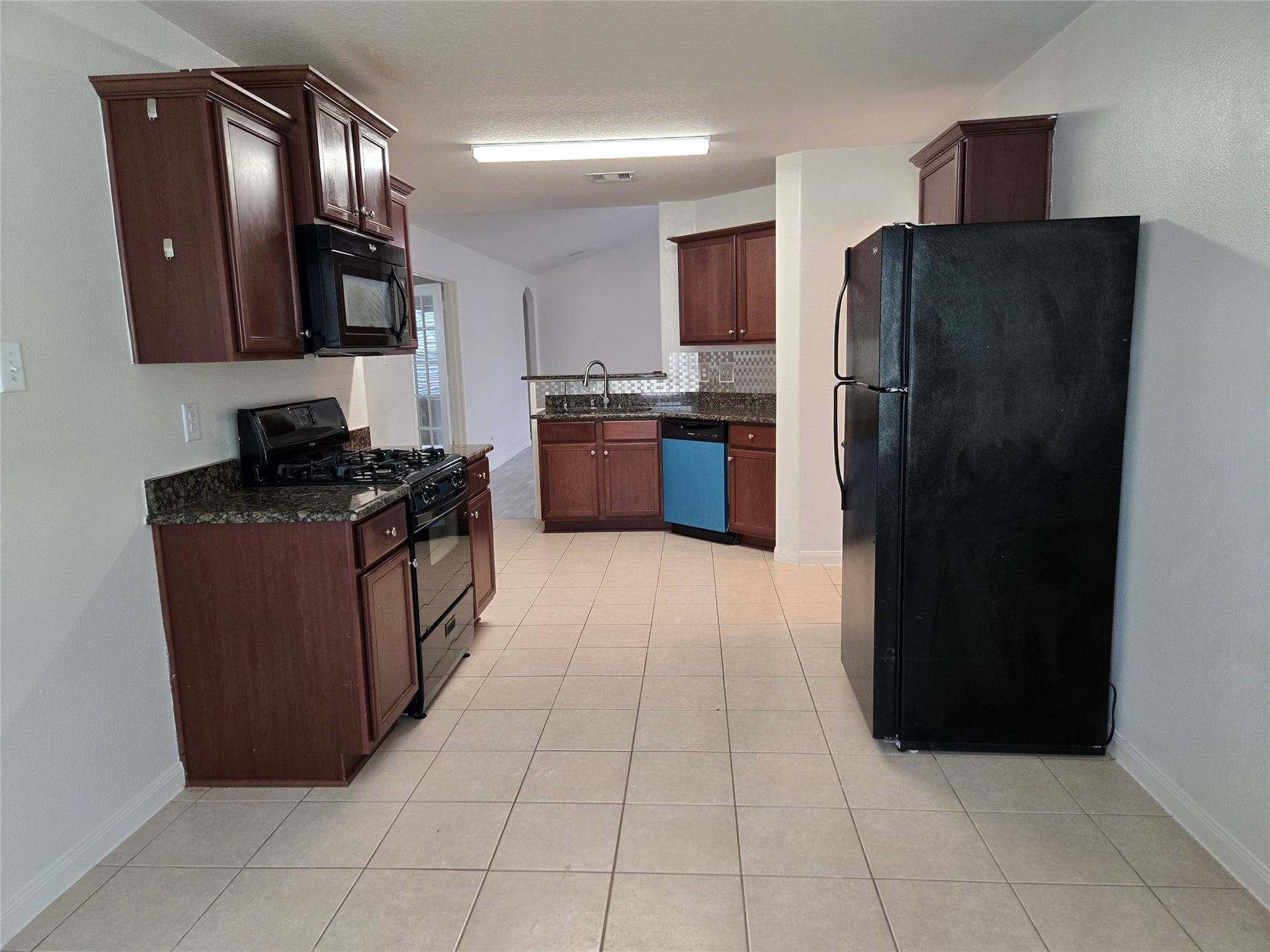 9434 Sapphire Creek Lane, Rosharon, TX 77583 9434 Sapphire Creek Lane, Rosharon, TX 77583