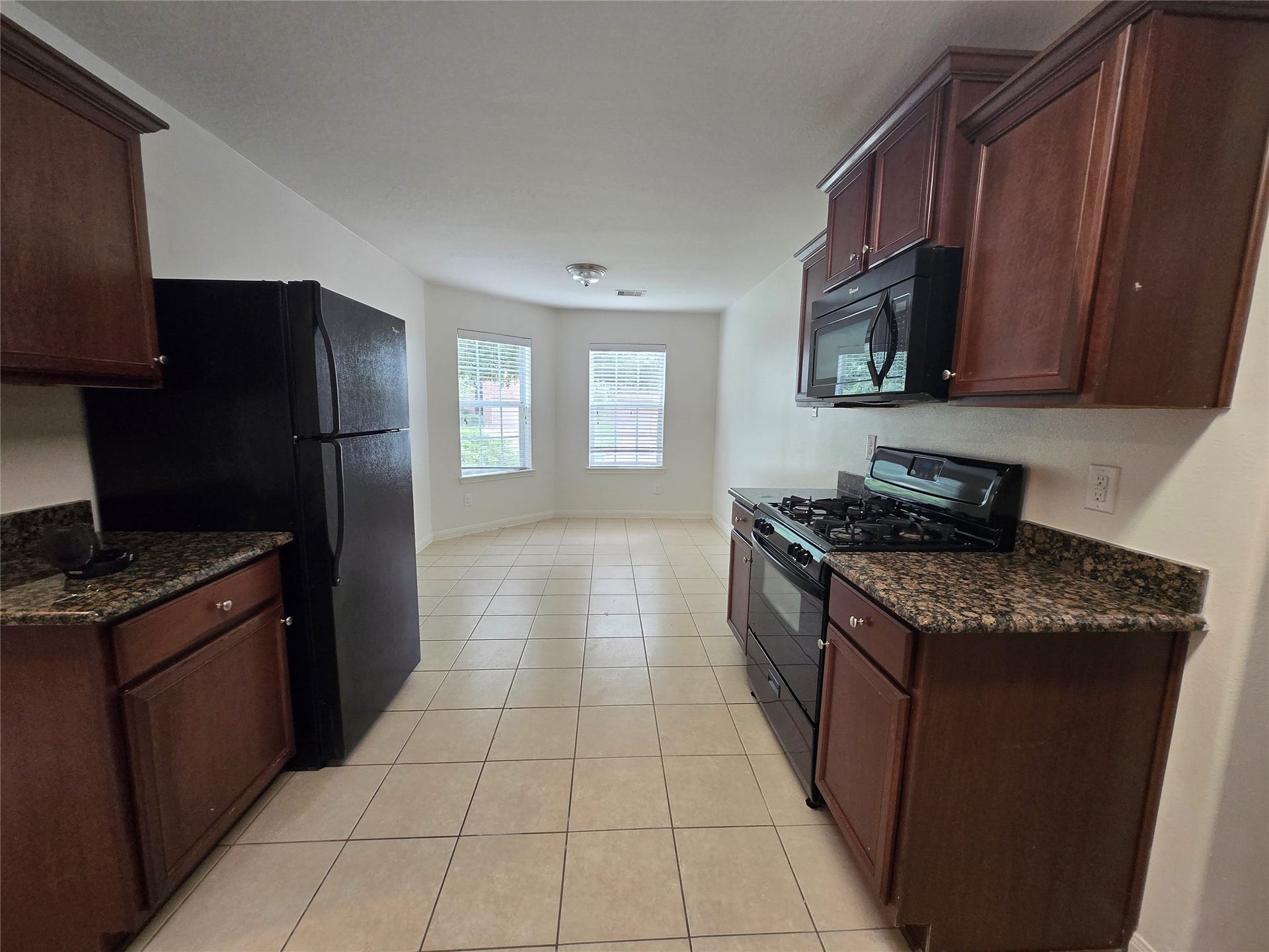 9434 Sapphire Creek Lane, Rosharon, TX 77583 9434 Sapphire Creek Lane, Rosharon, TX 77583