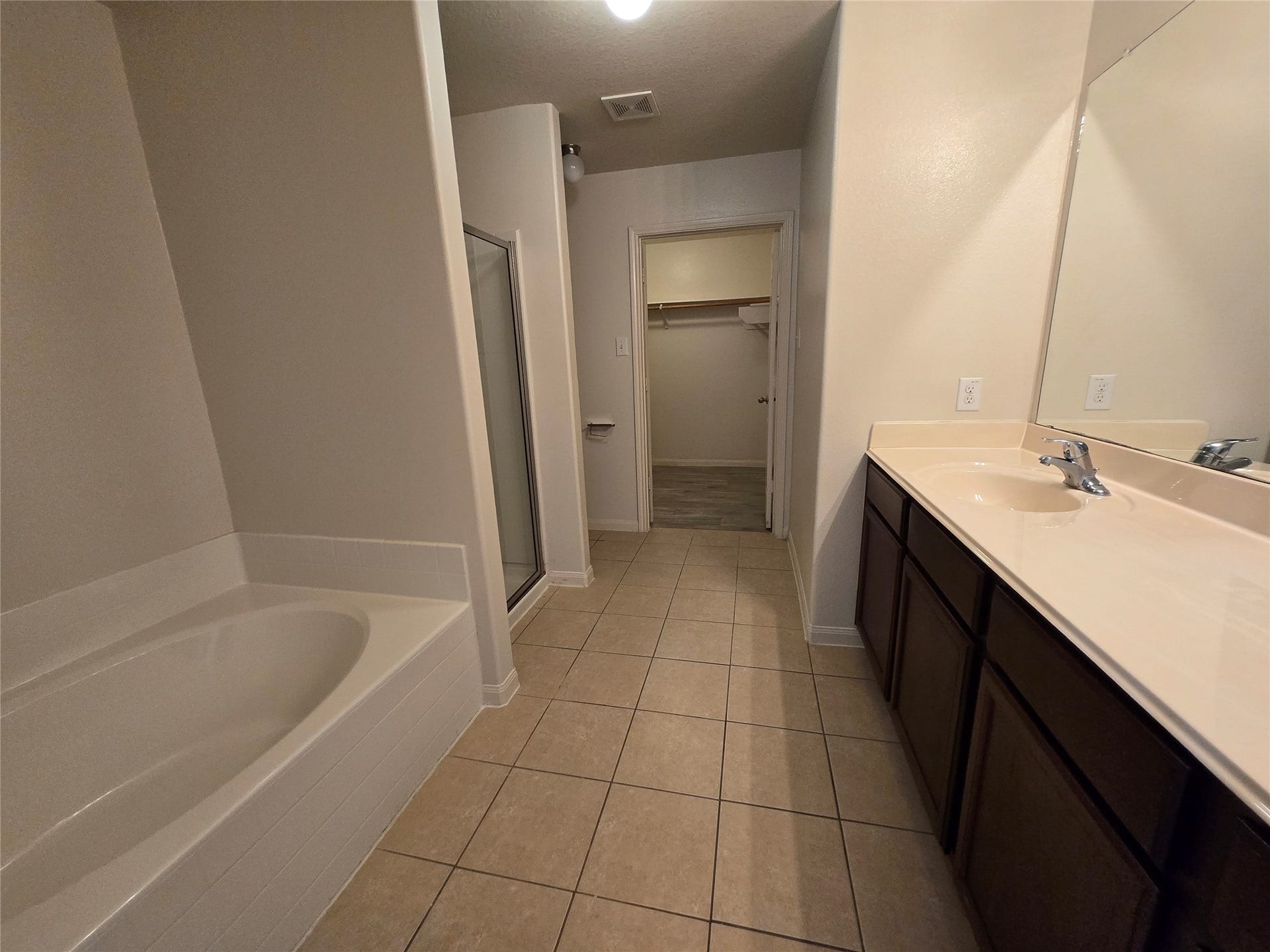9434 Sapphire Creek Lane, Rosharon, TX 77583 9434 Sapphire Creek Lane, Rosharon, TX 77583