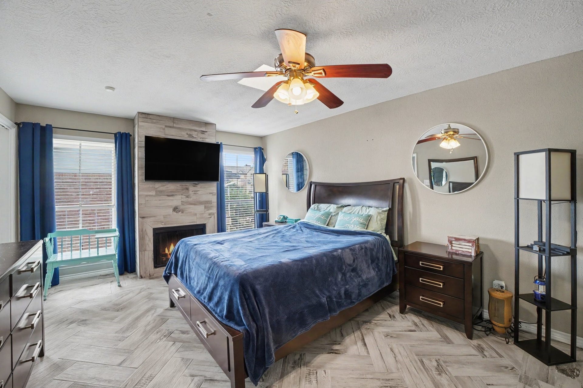 18800 Egret Bay Boulevard, #703, Webster, TX 77058