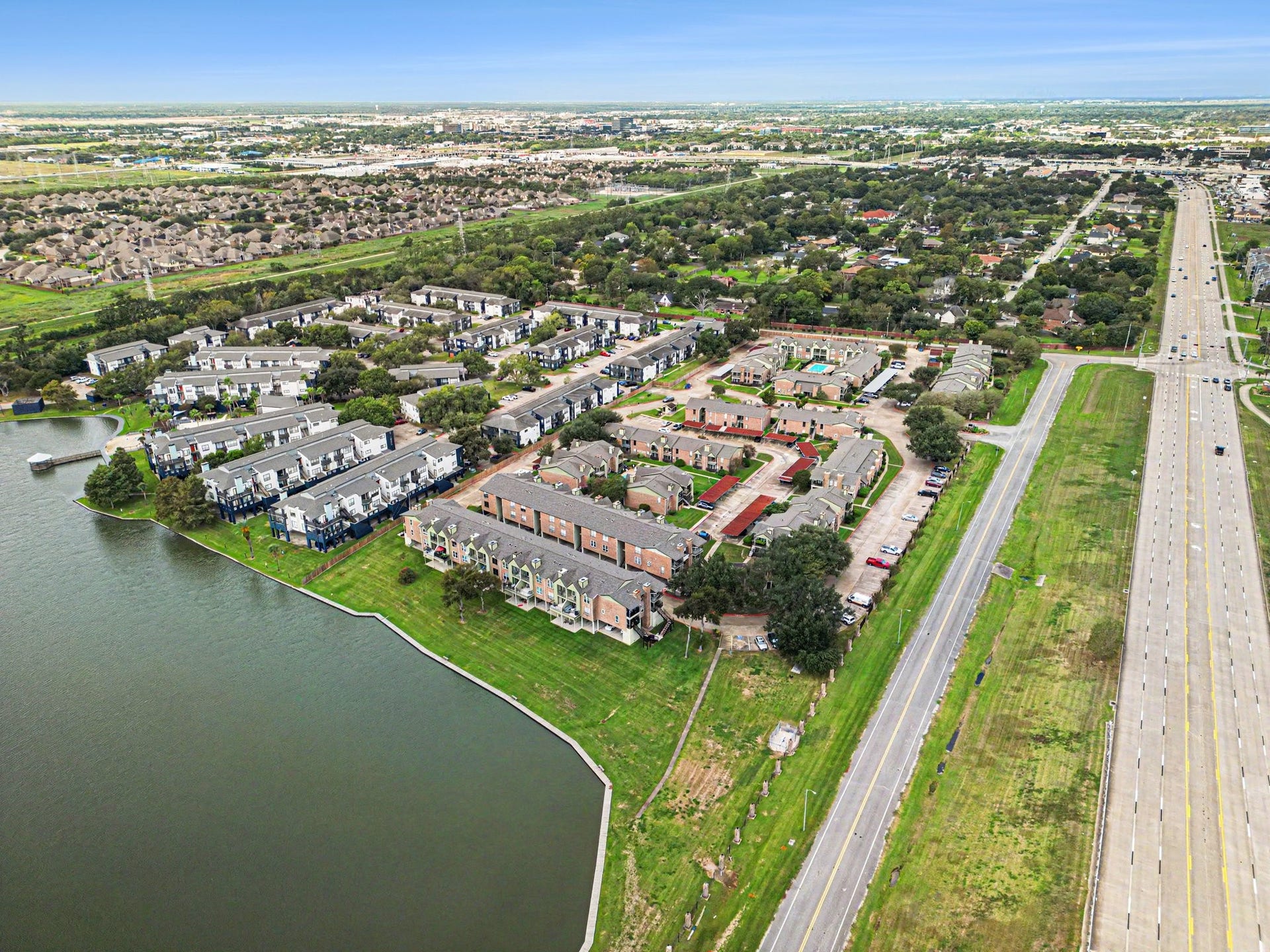 18800 Egret Bay Boulevard, #703, Webster, TX 77058
