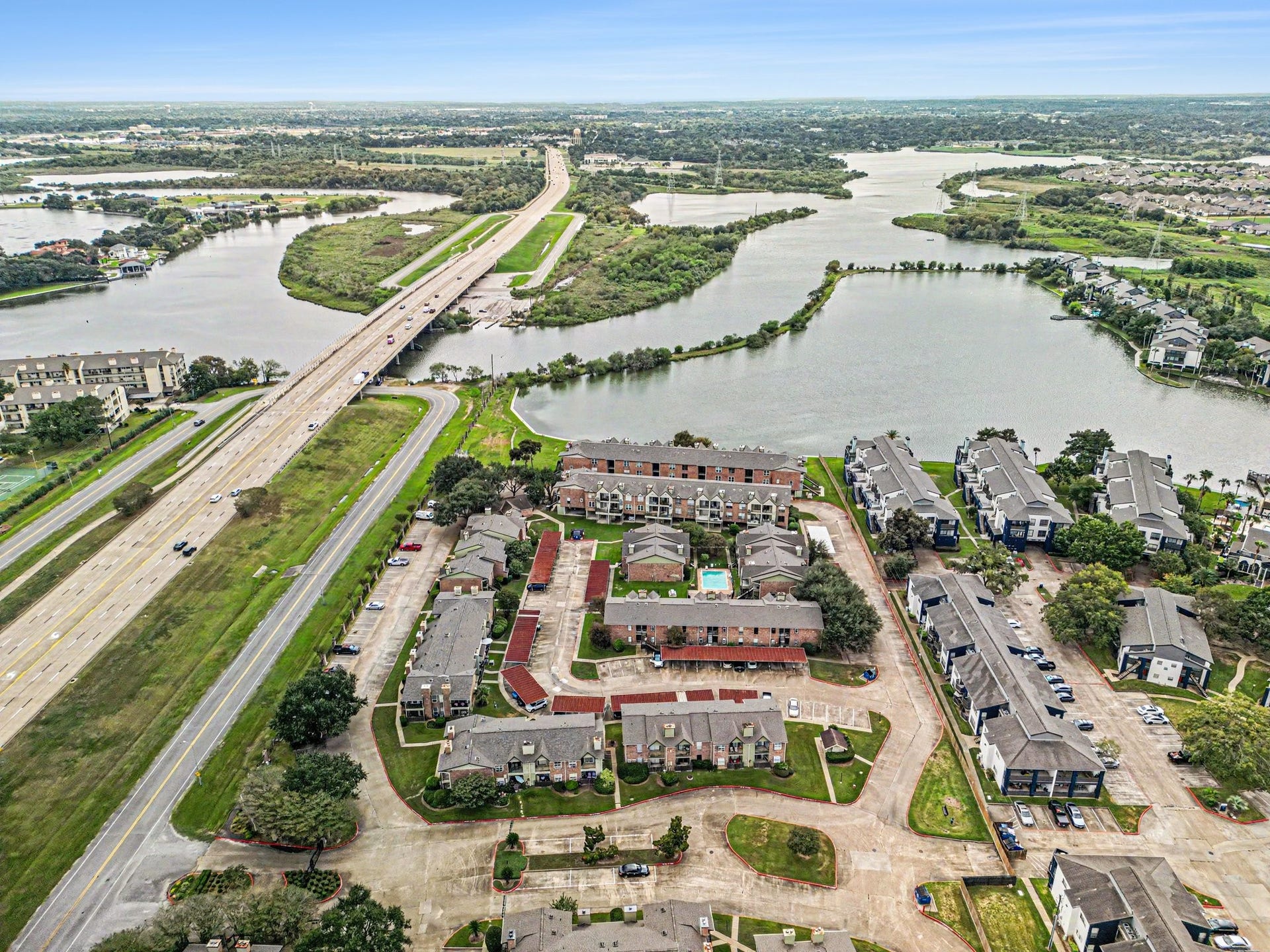 18800 Egret Bay Boulevard, #703, Webster, TX 77058