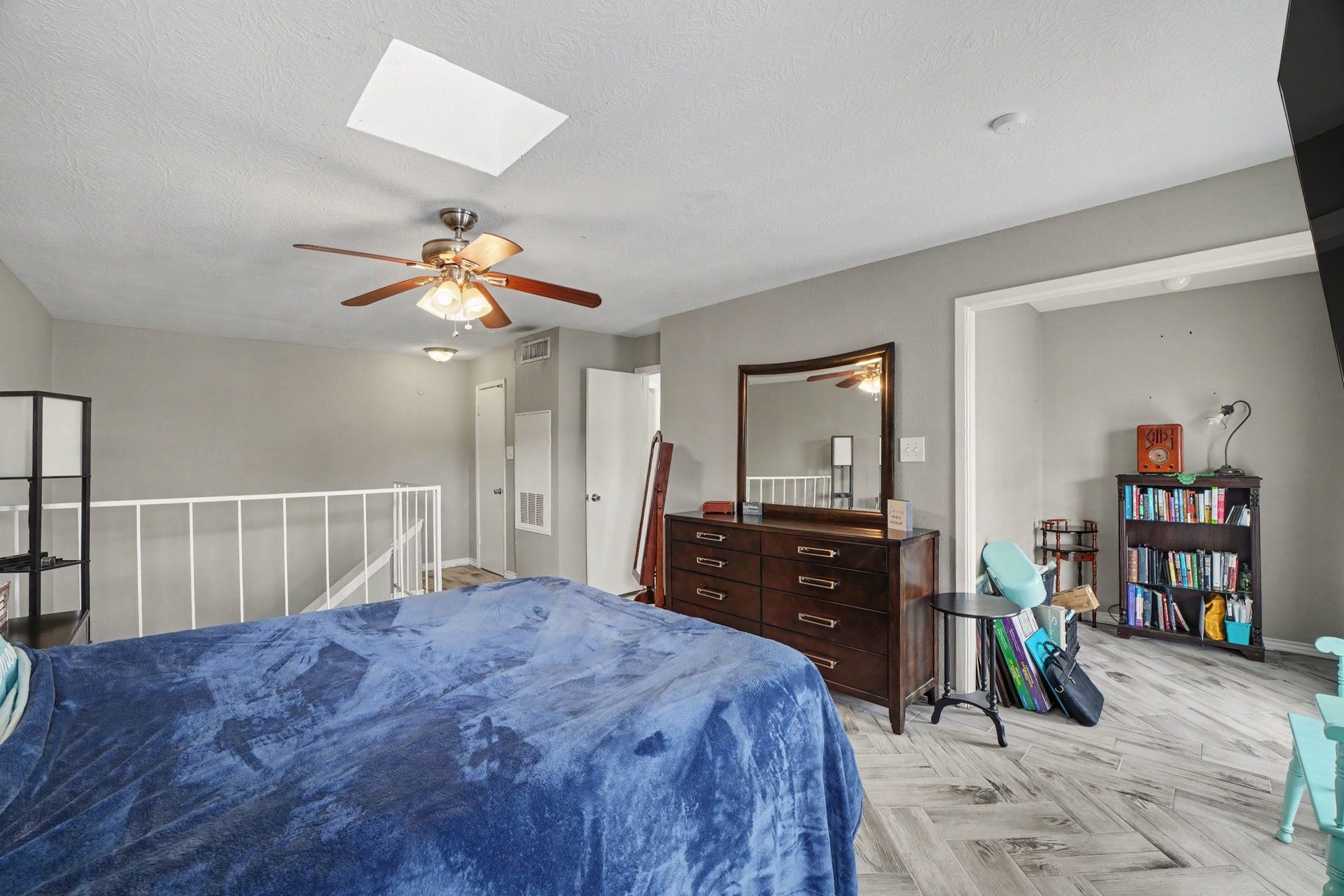 18800 Egret Bay Boulevard, #703, Webster, TX 77058