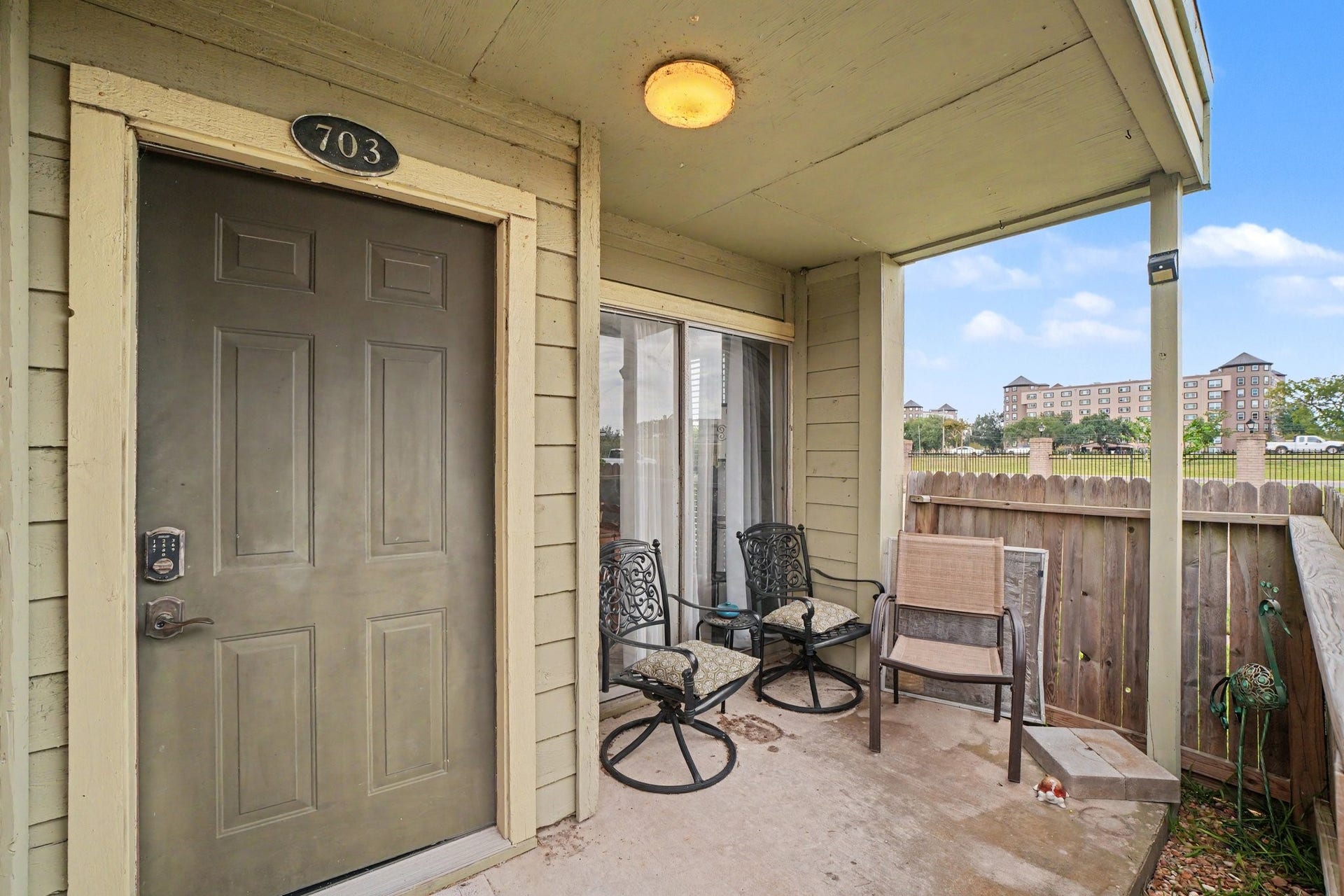 18800 Egret Bay Boulevard, #703, Webster, TX 77058