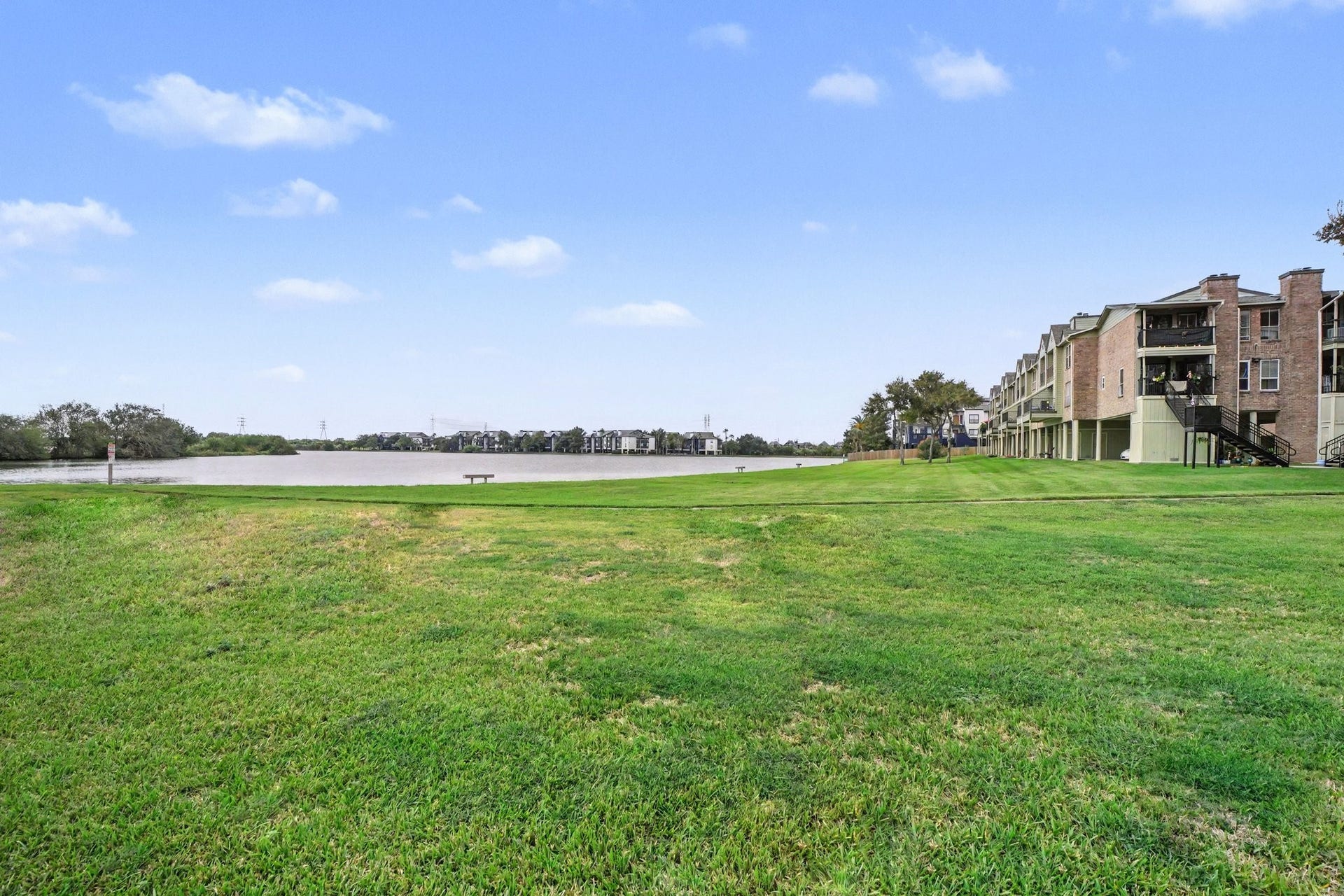 18800 Egret Bay Boulevard, #703, Webster, TX 77058