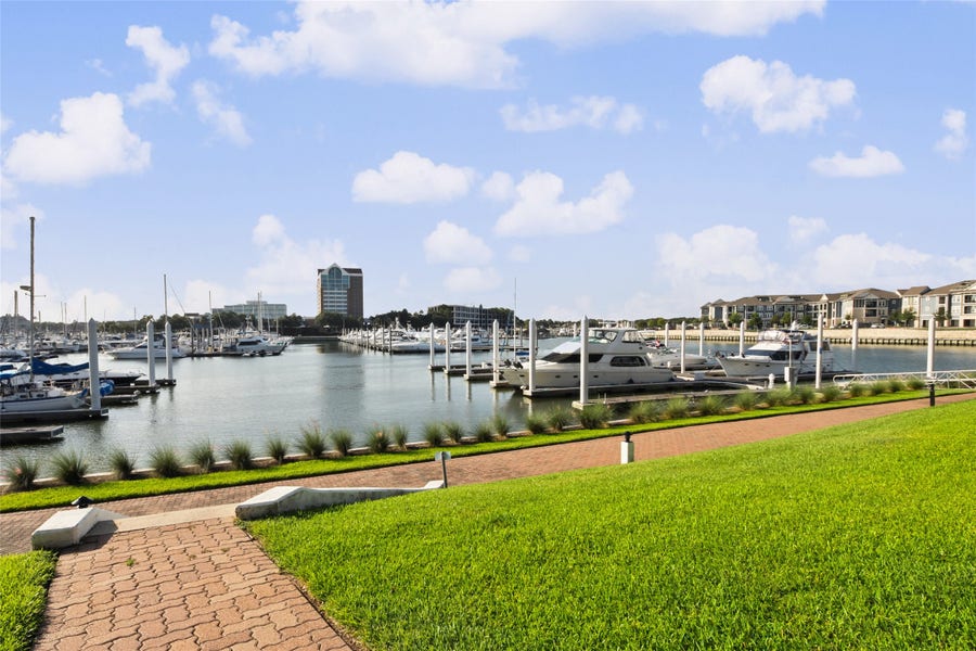 Property photo for 2017 Enterprise Avenue, League City, TX