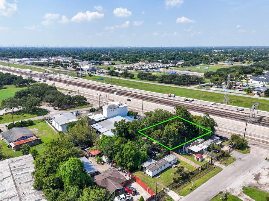 Property photo for 11110 E Hardy Road, Houston, TX