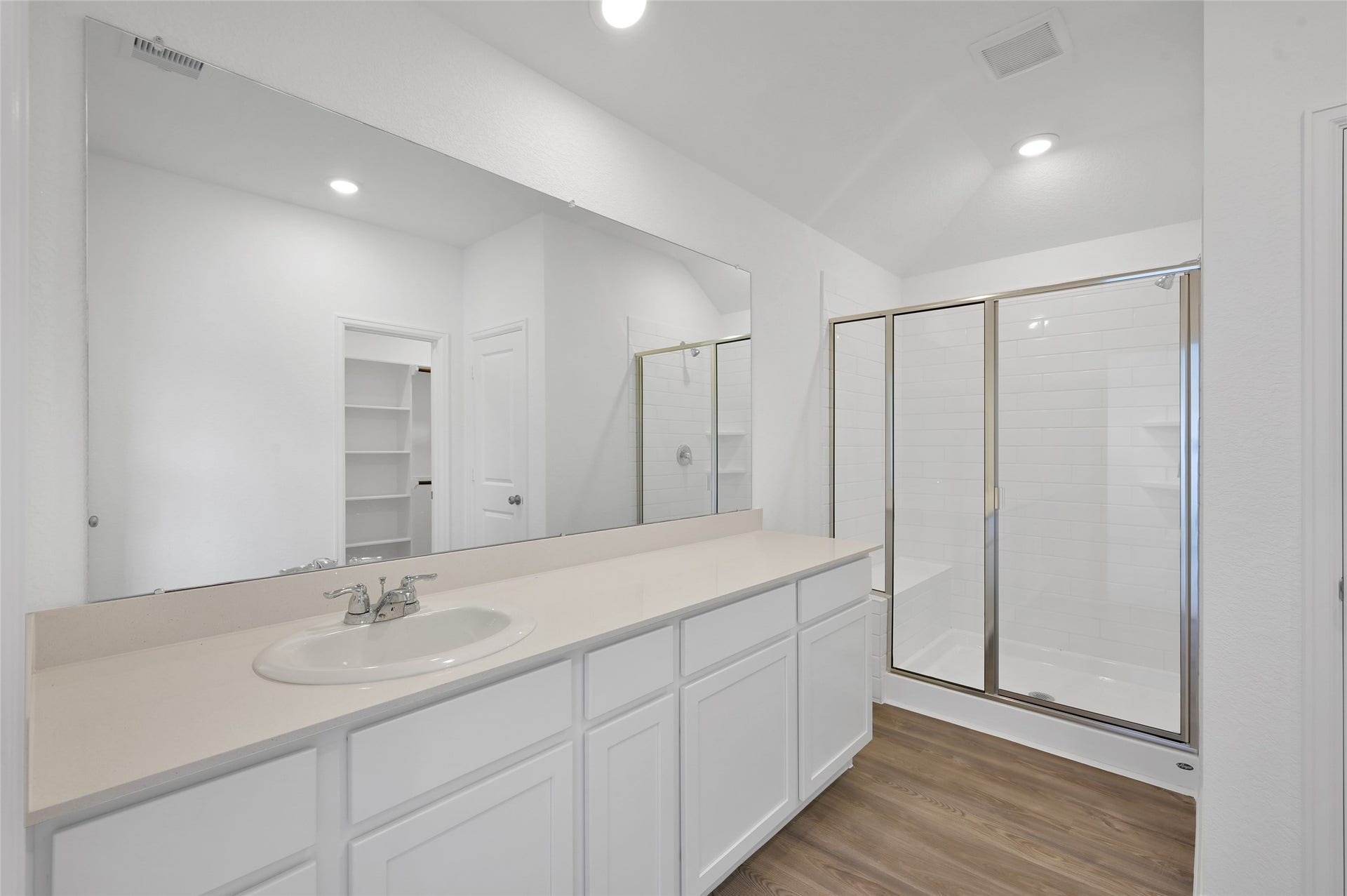3609 Oakvale Drive, Conroe, TX 77301 3609 Oakvale Drive, Conroe, TX 77301