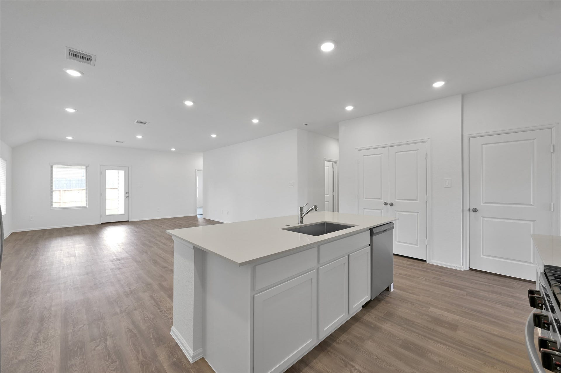 3609 Oakvale Drive, Conroe, TX 77301 3609 Oakvale Drive, Conroe, TX 77301