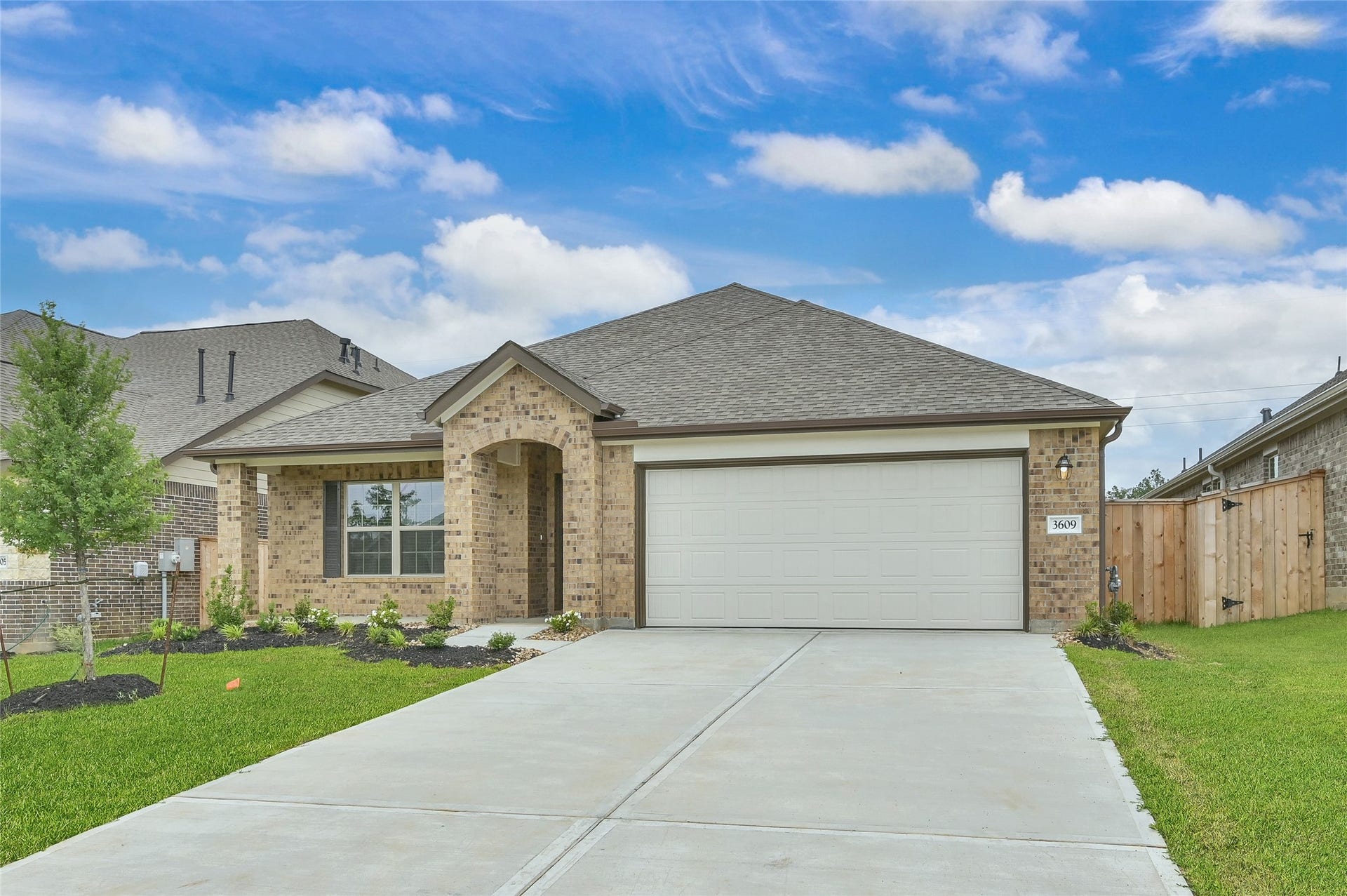 3609 Oakvale Drive, Conroe, TX 77301 3609 Oakvale Drive, Conroe, TX 77301