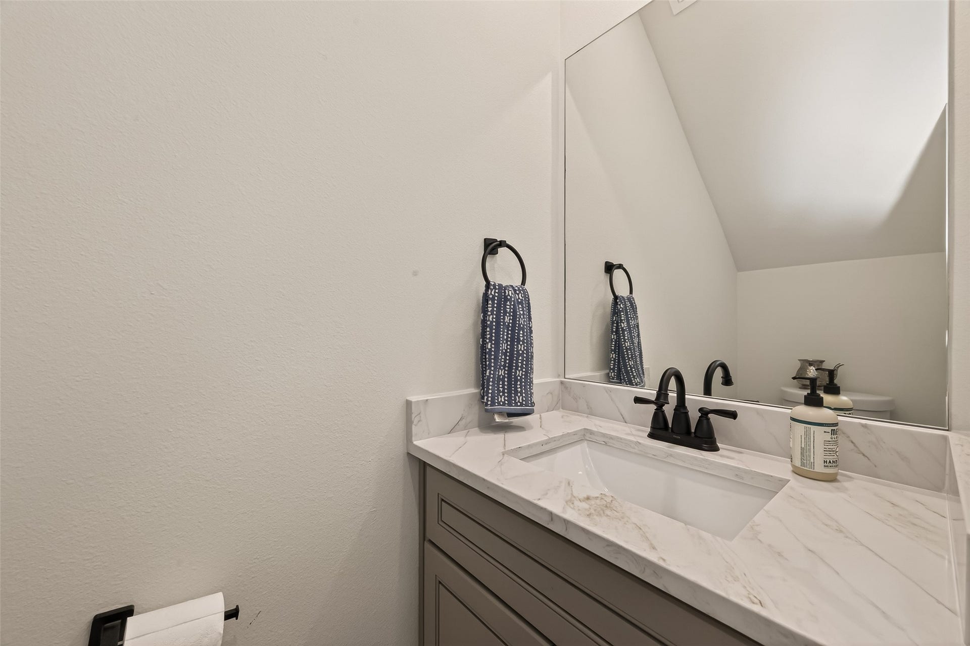 4328 Avron Drive, #A, Stafford, TX 77477 4328 Avron Drive, #A, Stafford, TX 77477