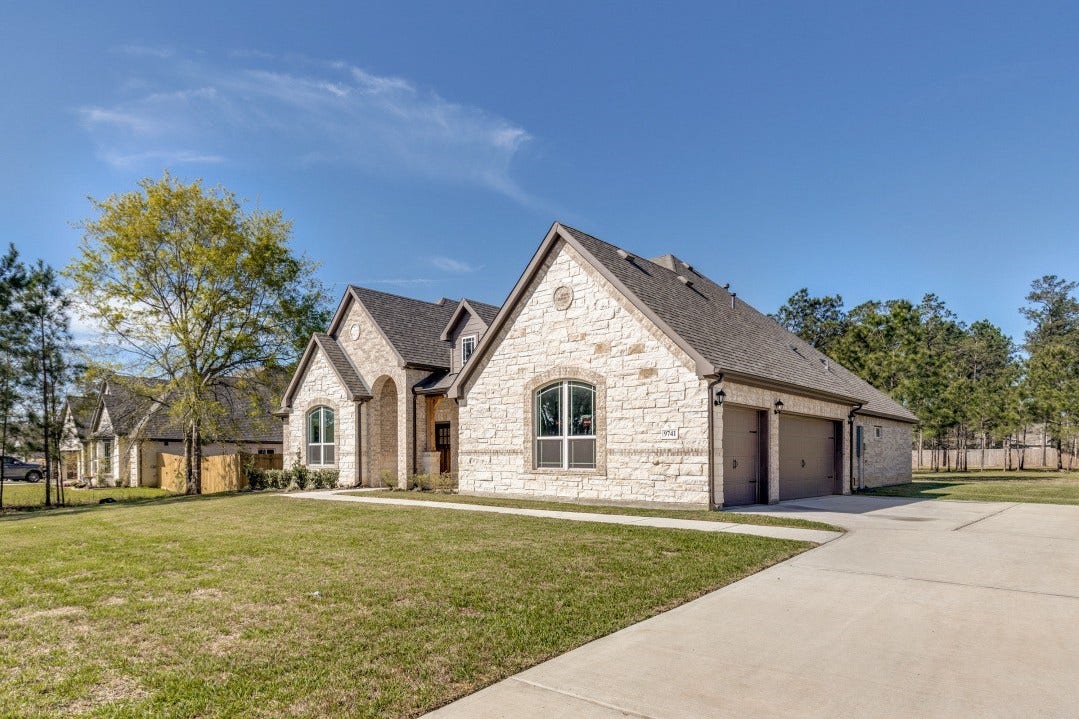 9741 Hardin St, Conroe, TX 77303