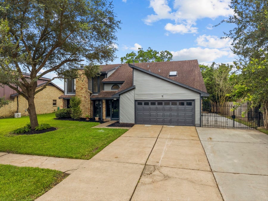 Property photo for 11118 Sagecountry Drive, Houston, TX