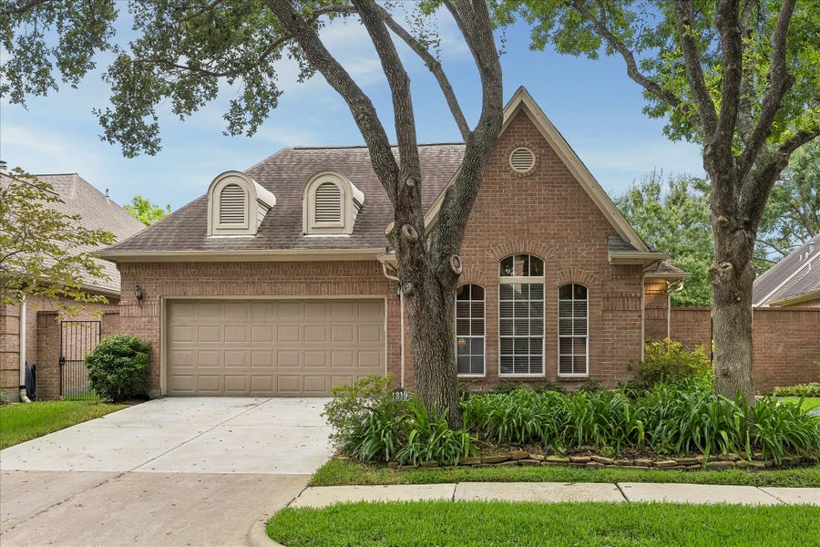 Property photo for 1319 Mission Chase Drive, Houston, TX
