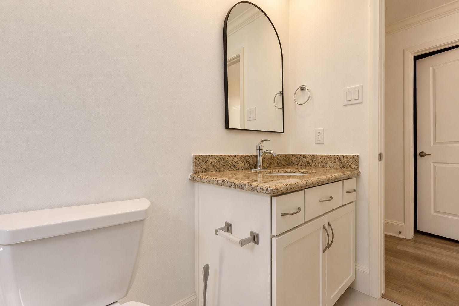 2547 Rusk Street, Houston, TX 77003 2547 Rusk Street, Houston, TX 77003