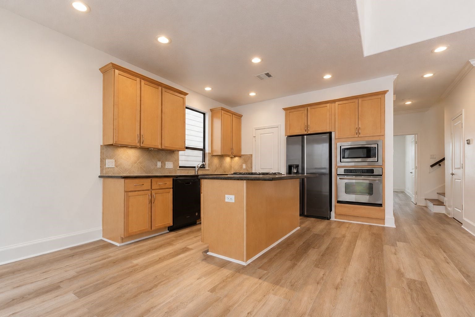 2547 Rusk Street, Houston, TX 77003 2547 Rusk Street, Houston, TX 77003