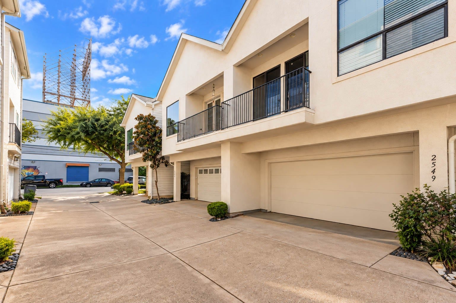 2547 Rusk Street, Houston, TX 77003 2547 Rusk Street, Houston, TX 77003