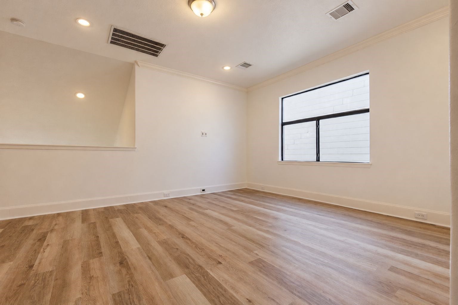 2547 Rusk Street, Houston, TX 77003 2547 Rusk Street, Houston, TX 77003