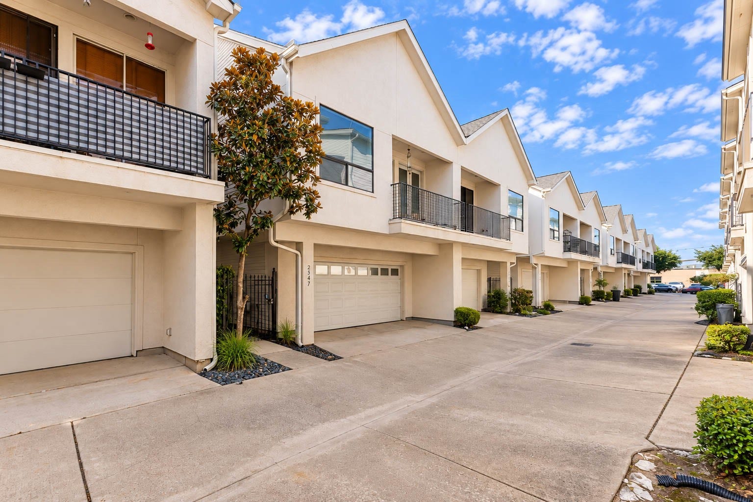 2547 Rusk Street, Houston, TX 77003 2547 Rusk Street, Houston, TX 77003