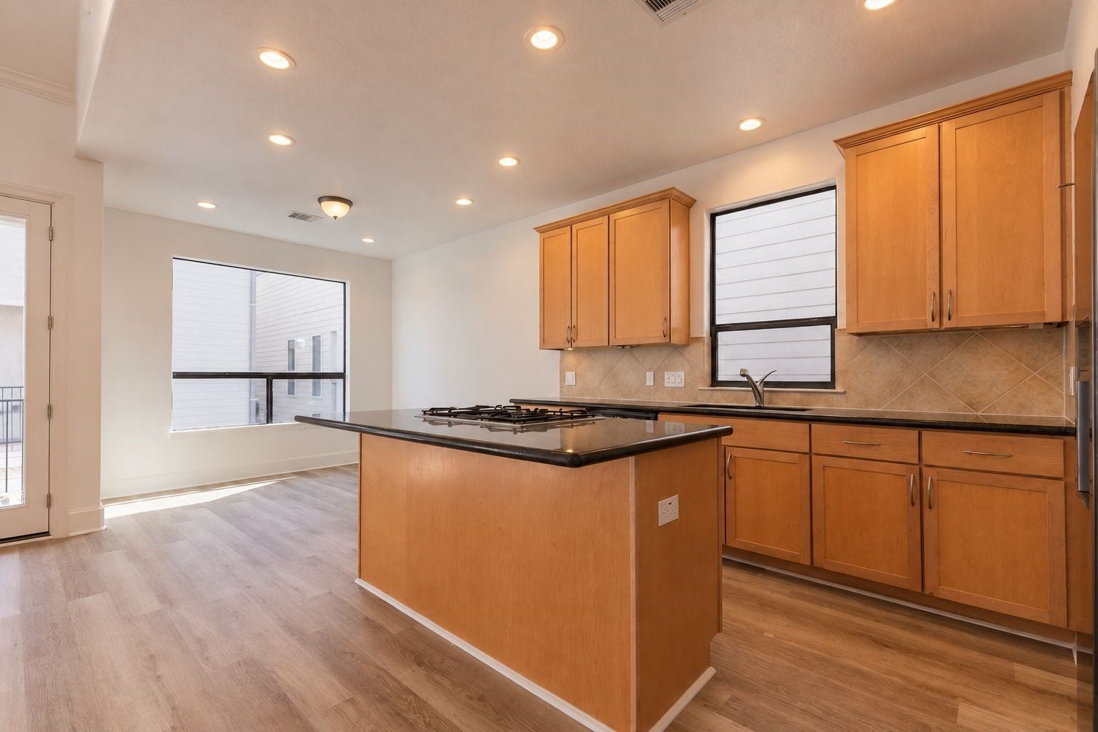 2547 Rusk Street, Houston, TX 77003 2547 Rusk Street, Houston, TX 77003