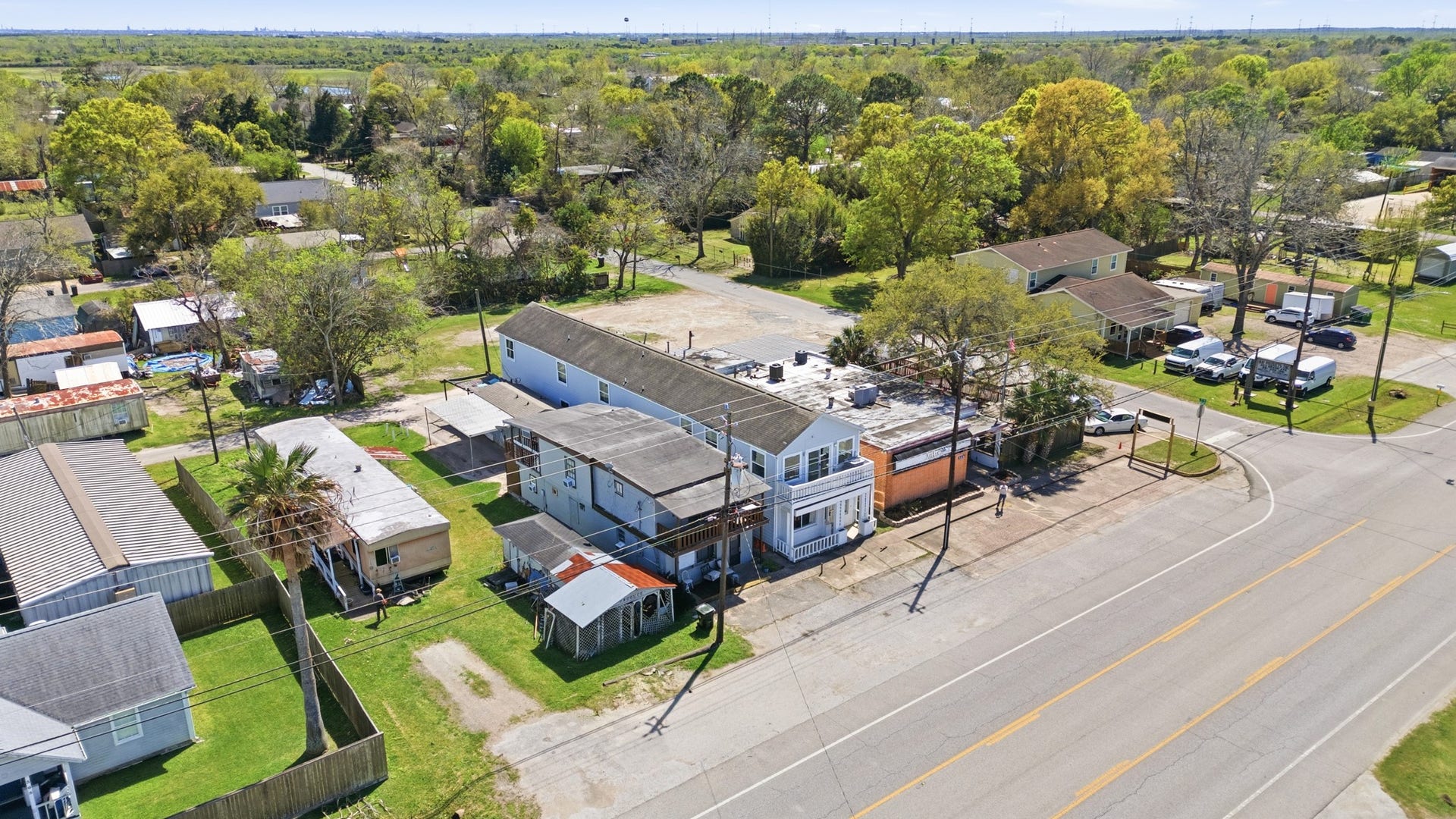 313 Grand Avenue, Bacliff, TX 77518 313 Grand Avenue, Bacliff, TX 77518