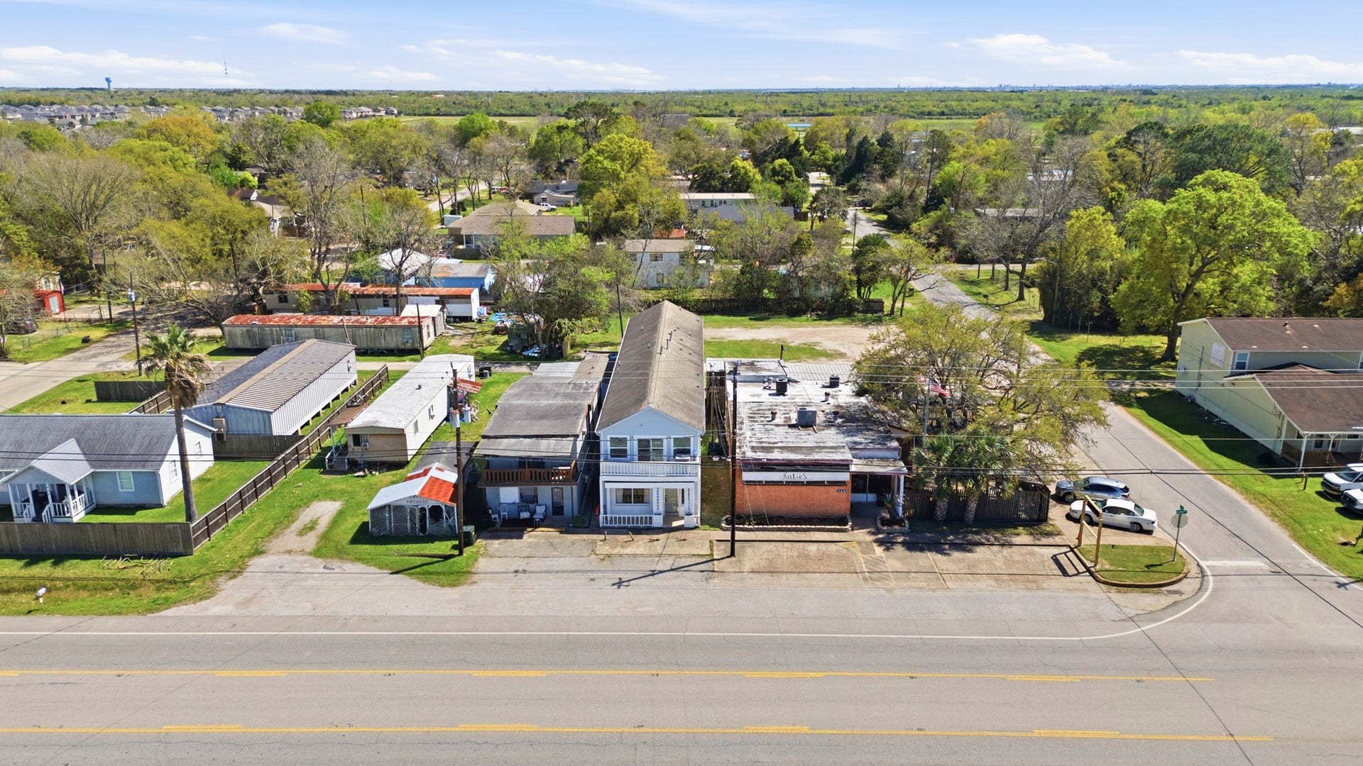 313 Grand Avenue, Bacliff, TX 77518 313 Grand Avenue, Bacliff, TX 77518