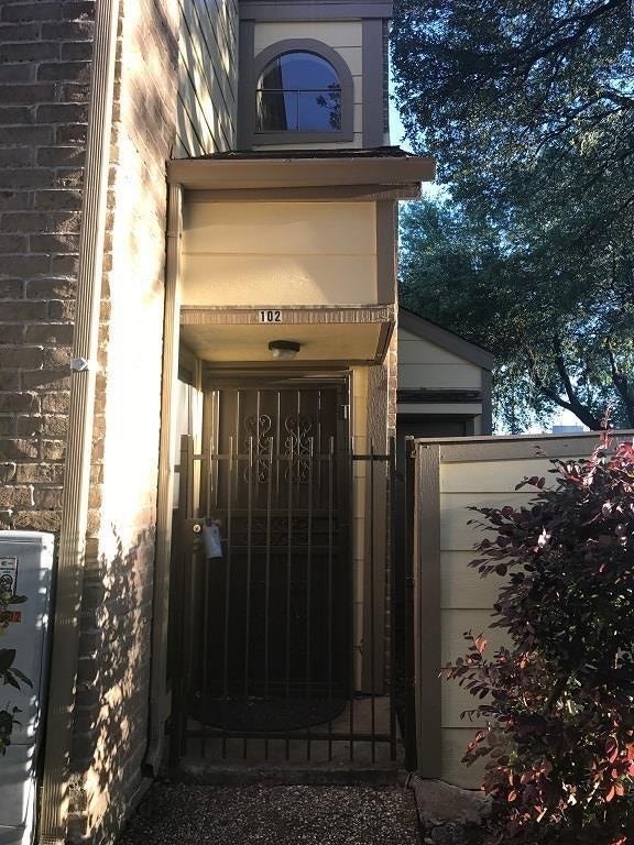 Property photo for 8299 Cambridge Street, #102, Houston, TX