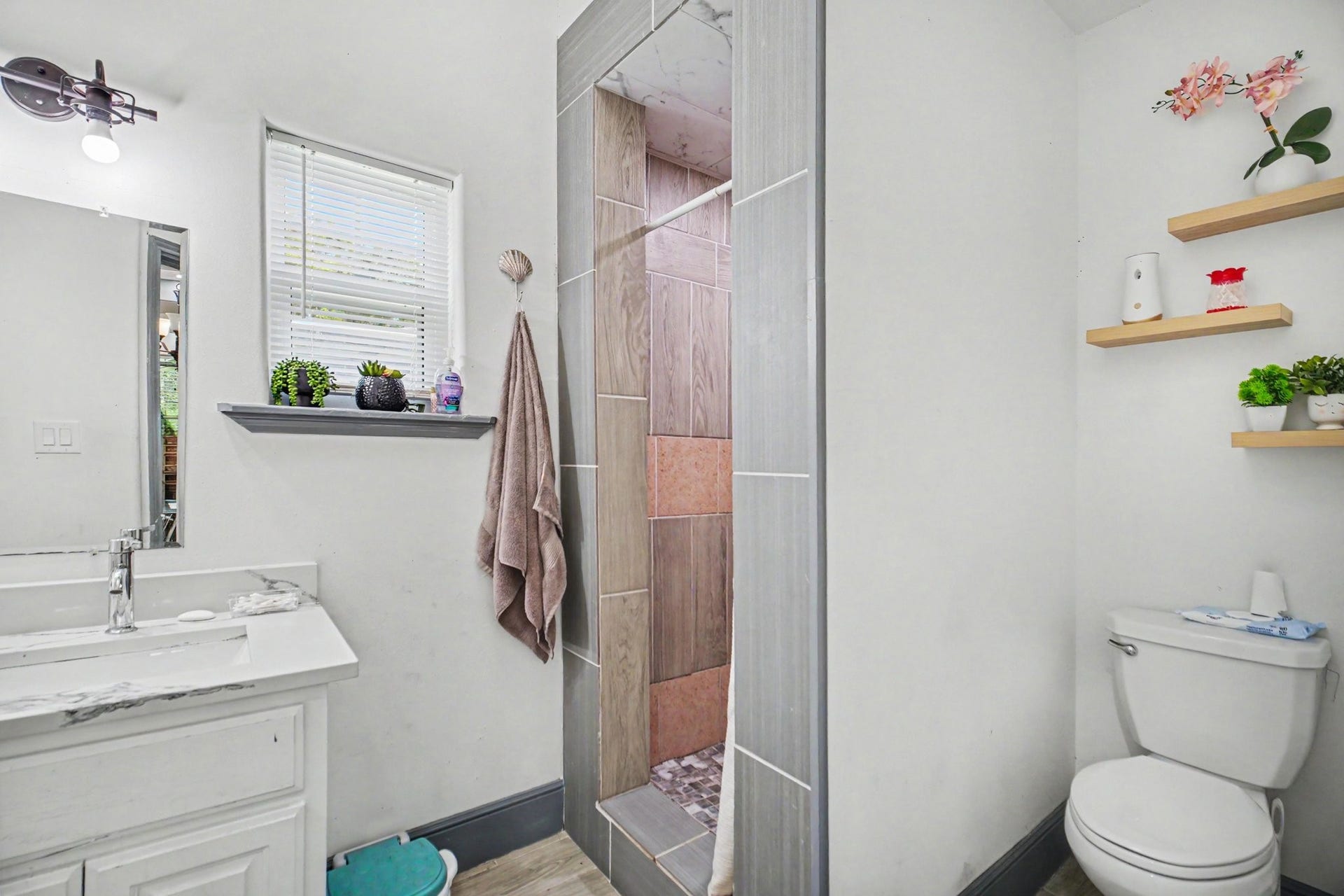 104 Virginia Street, South Houston, TX 77587 104 Virginia Street, South Houston, TX 77587